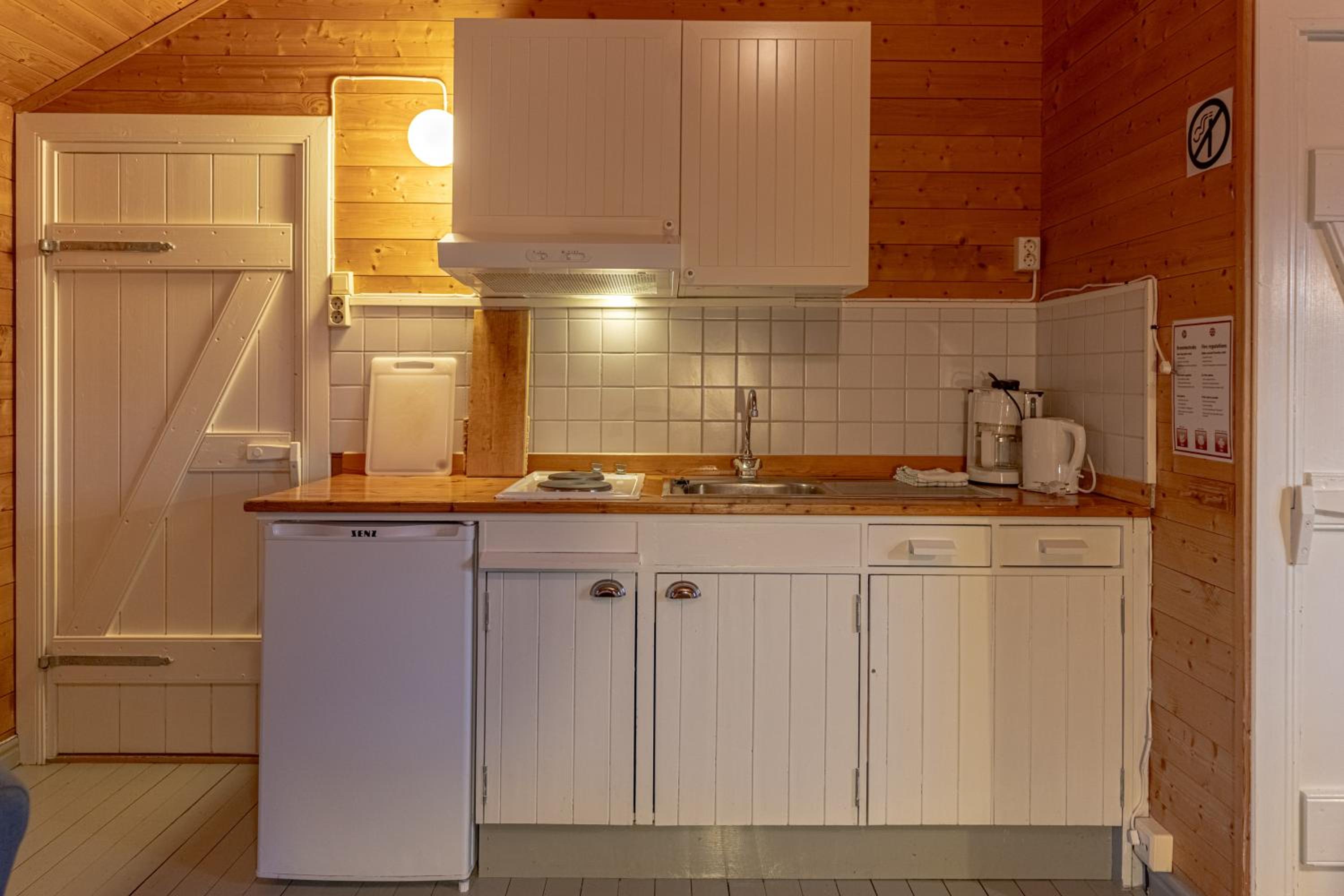 1-Bedroom + Open Loft- Standard Rorbu Cabin - Photo 4