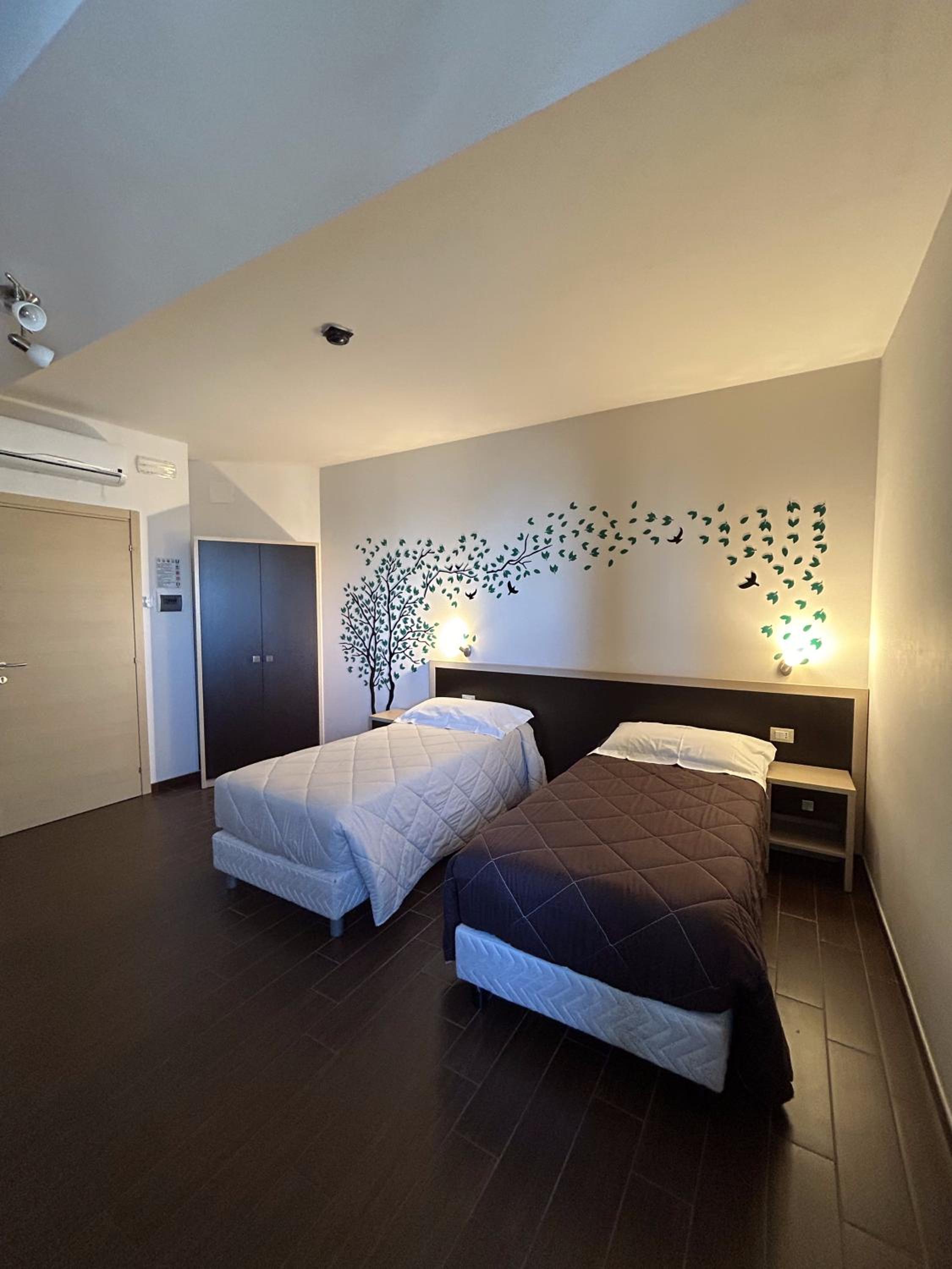 Superior Triple Room - Photo 1