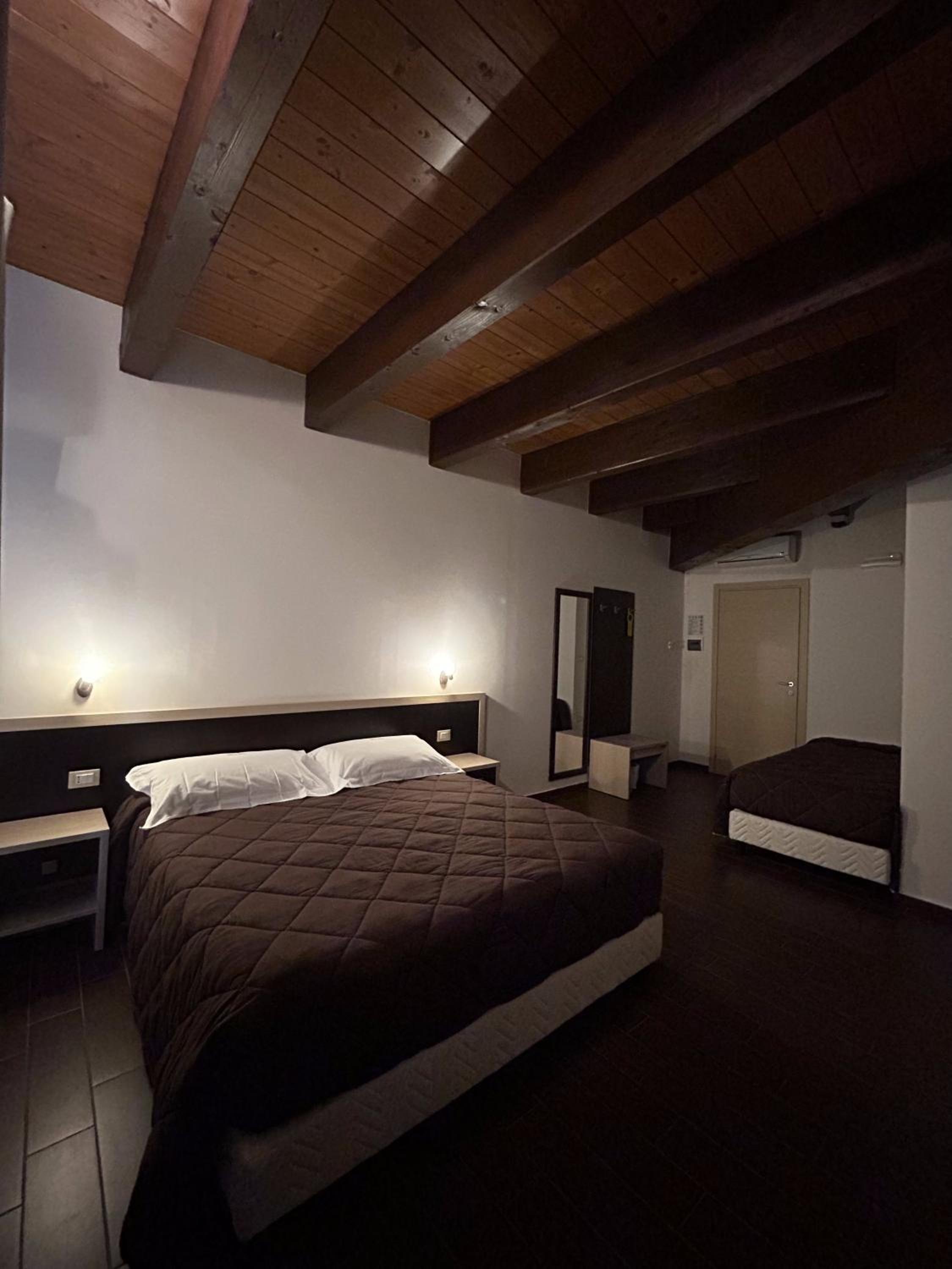 Deluxe Double Room with Sea View - Photo 1
