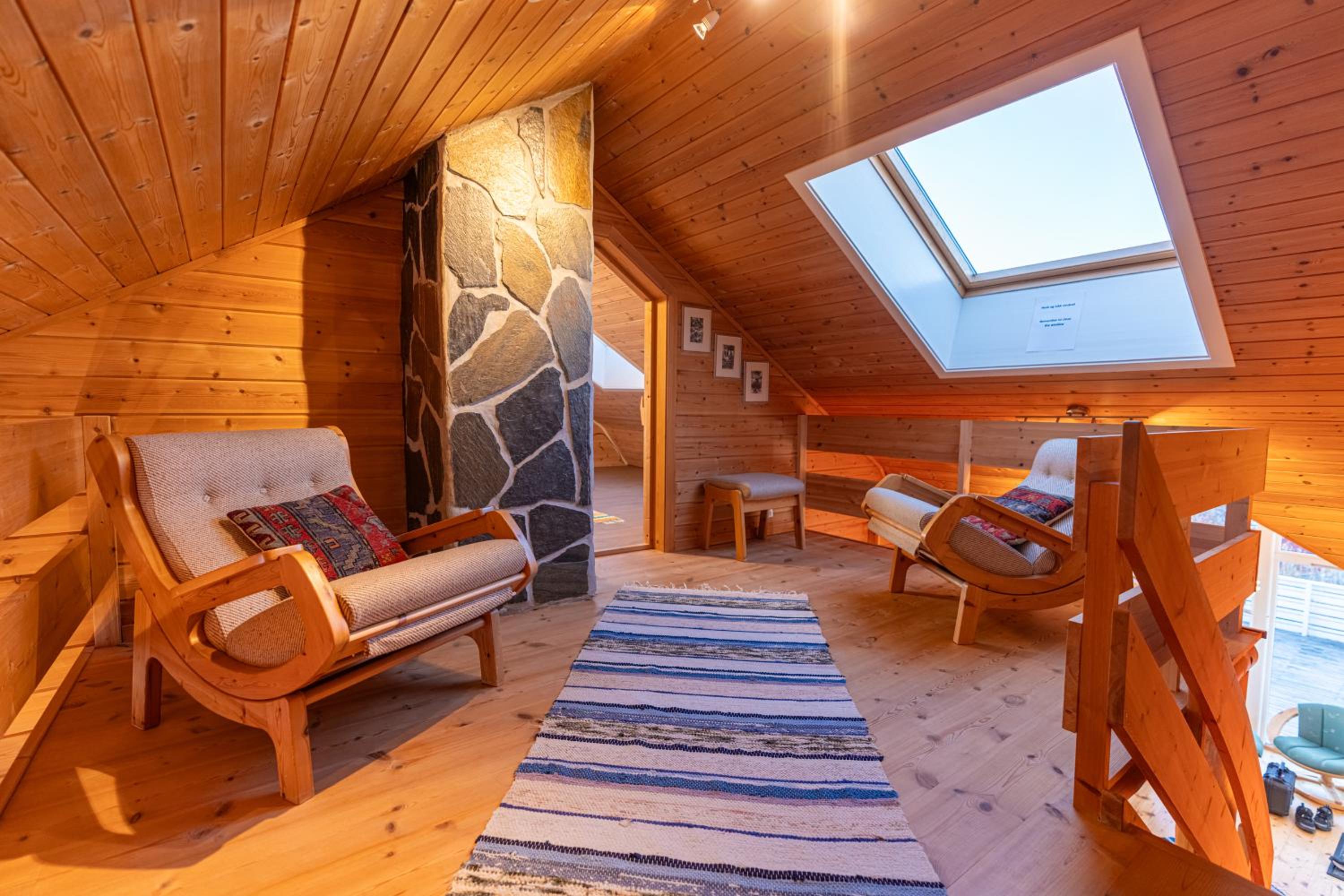 Superior Rorbu Suite with Sea View - Photo 4