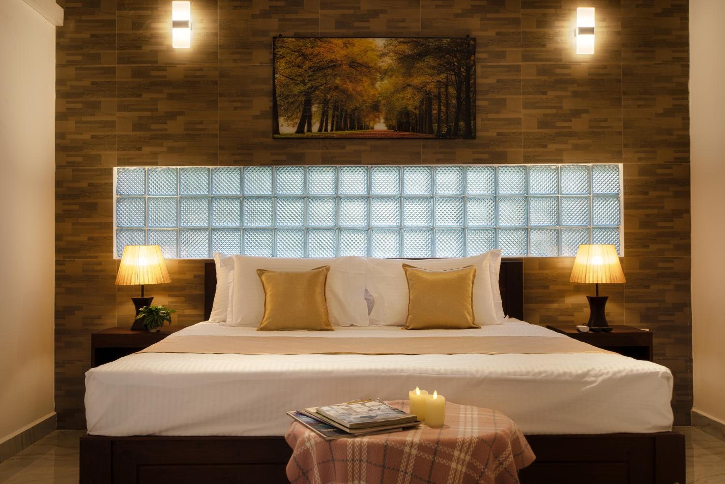 Deluxe Double Room with Balcony