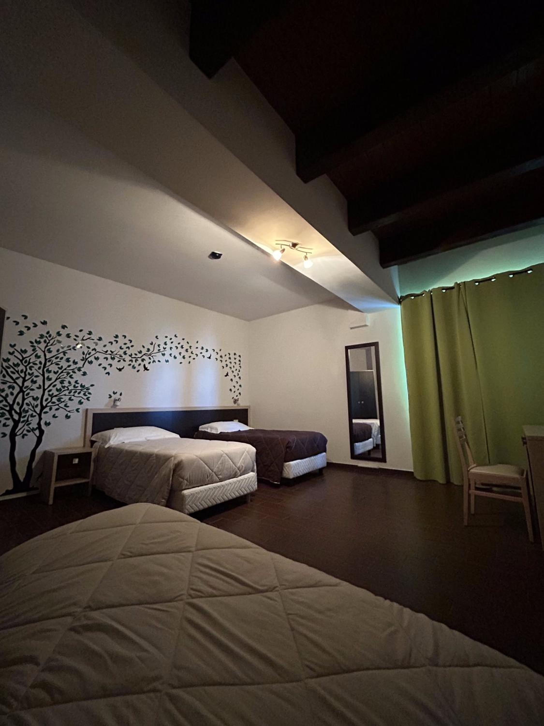 Superior Triple Room - Photo 3