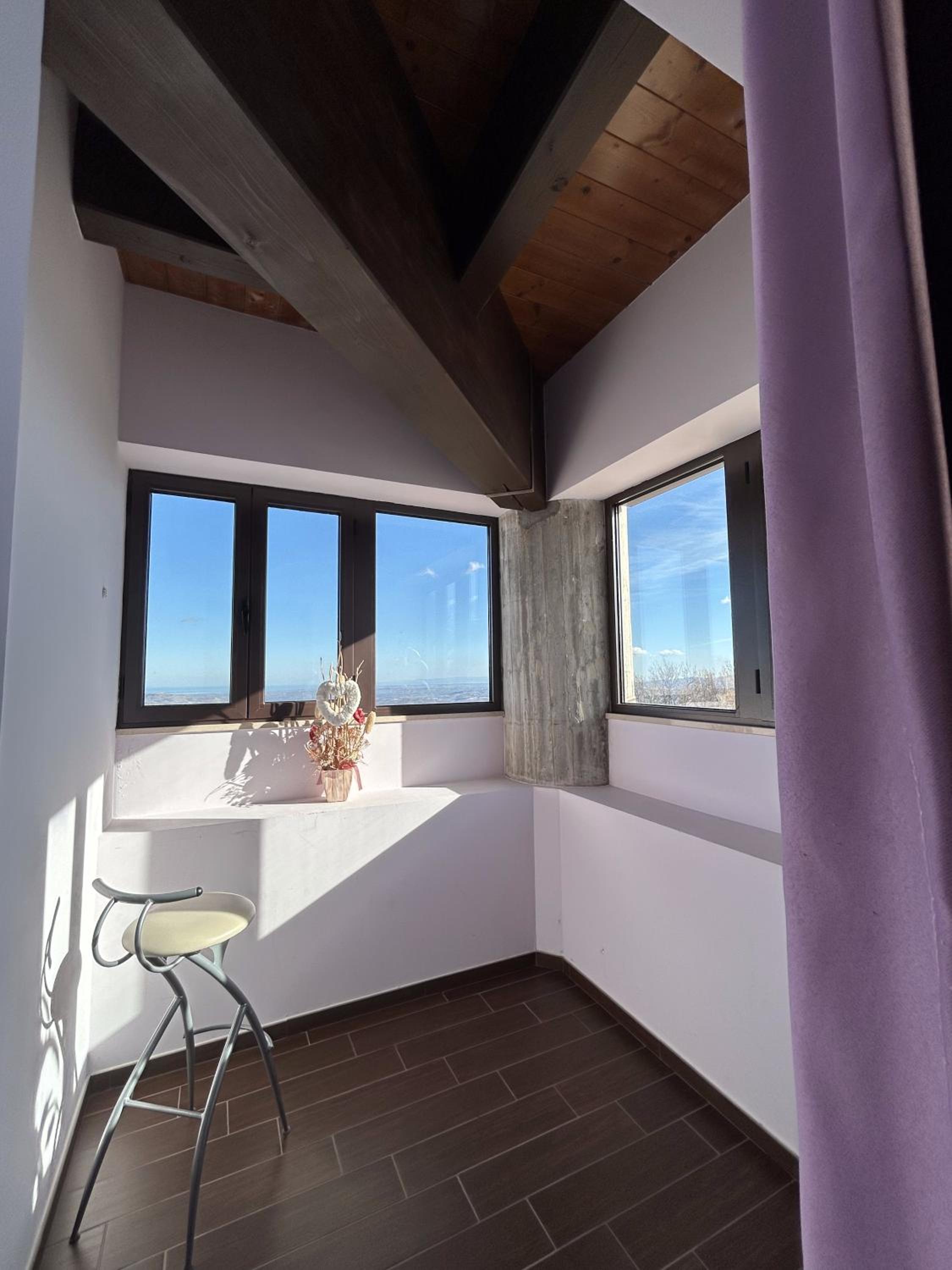 Junior Suite with Sea View - Photo 2