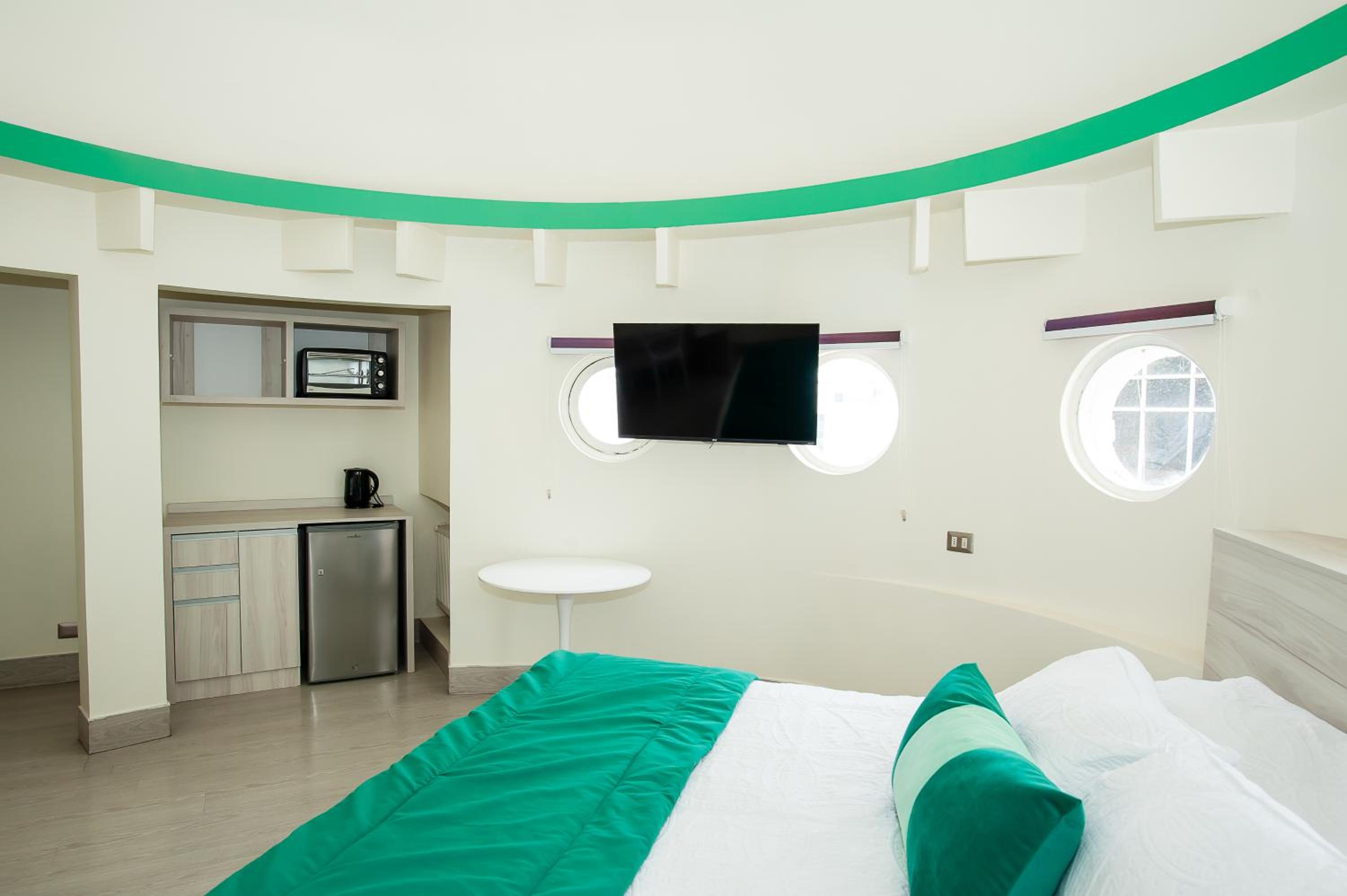 Deluxe Suite photo 2