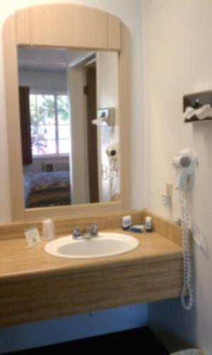 Queen Room - Photo 5