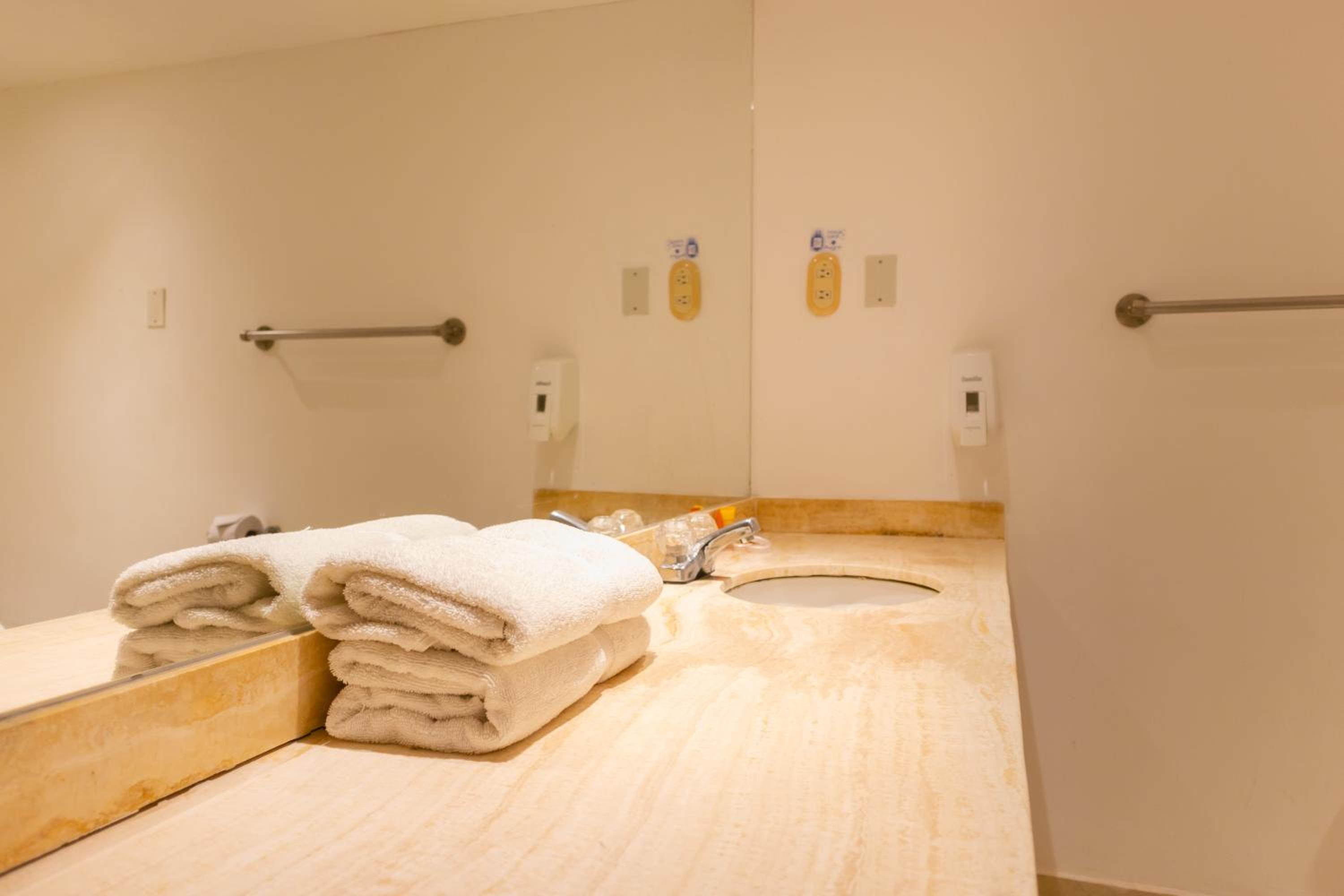 King Studio - Photo 2