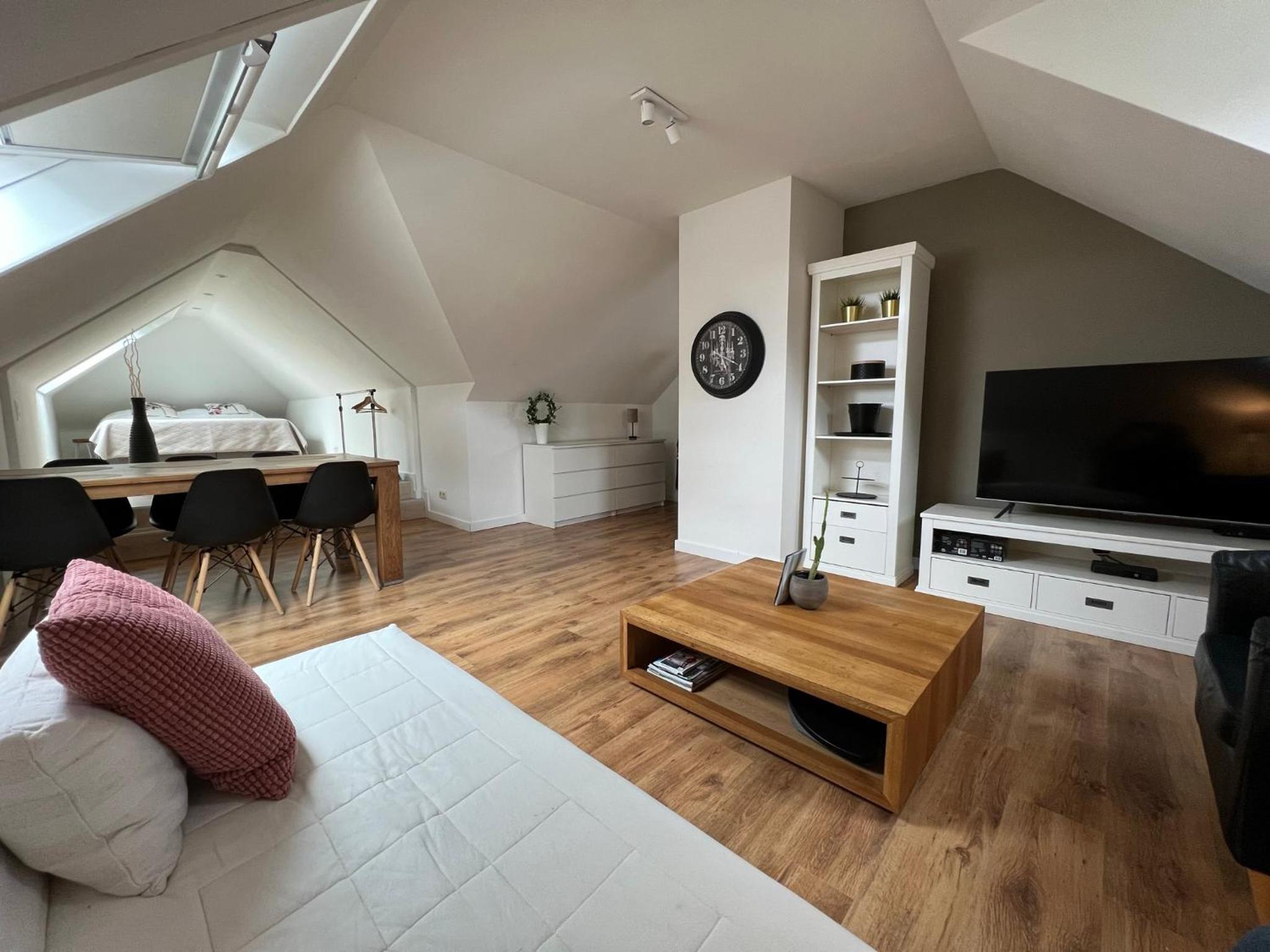 Quadruple Room with Private Bathroom photo 1