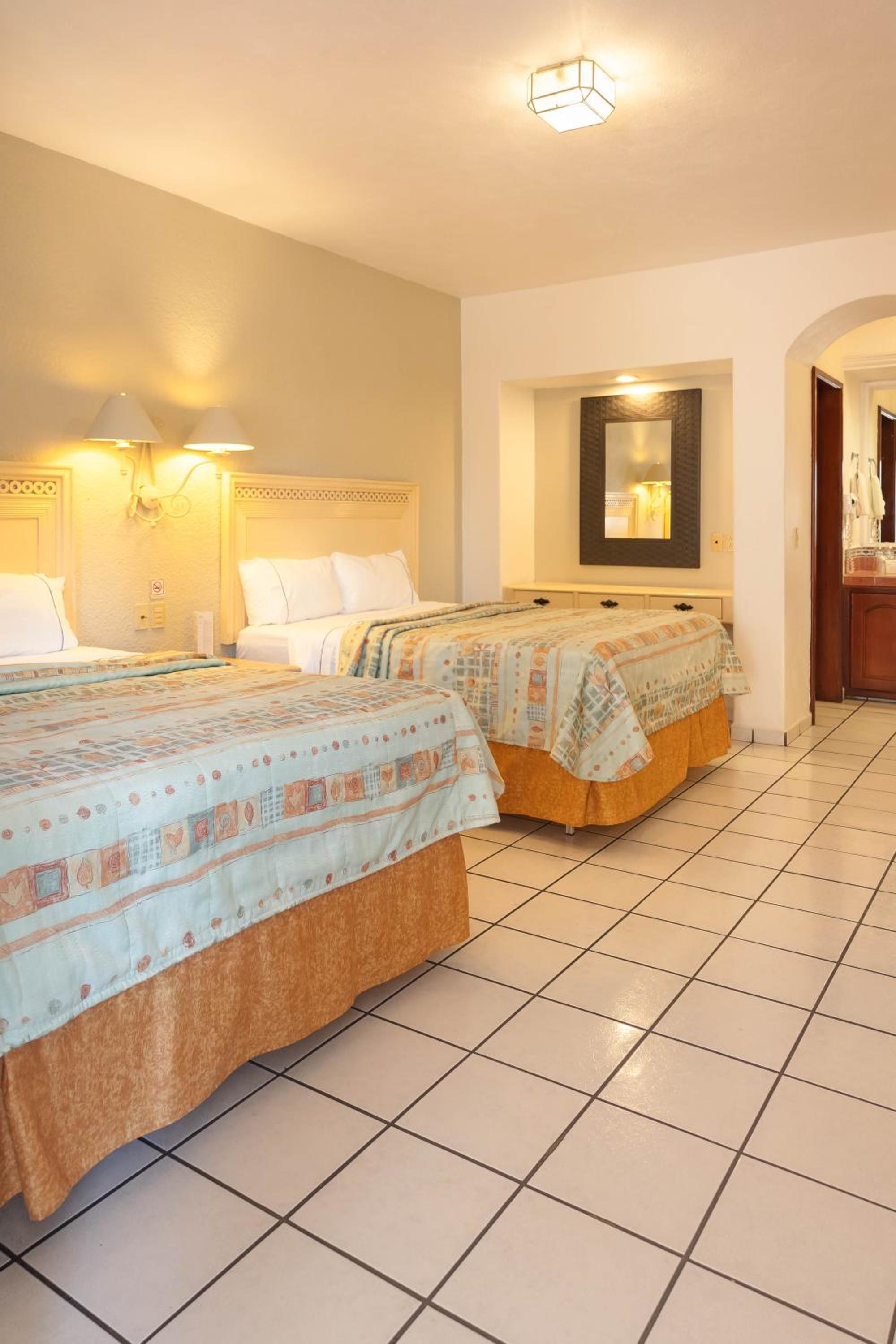Standard Twin Room photo 2