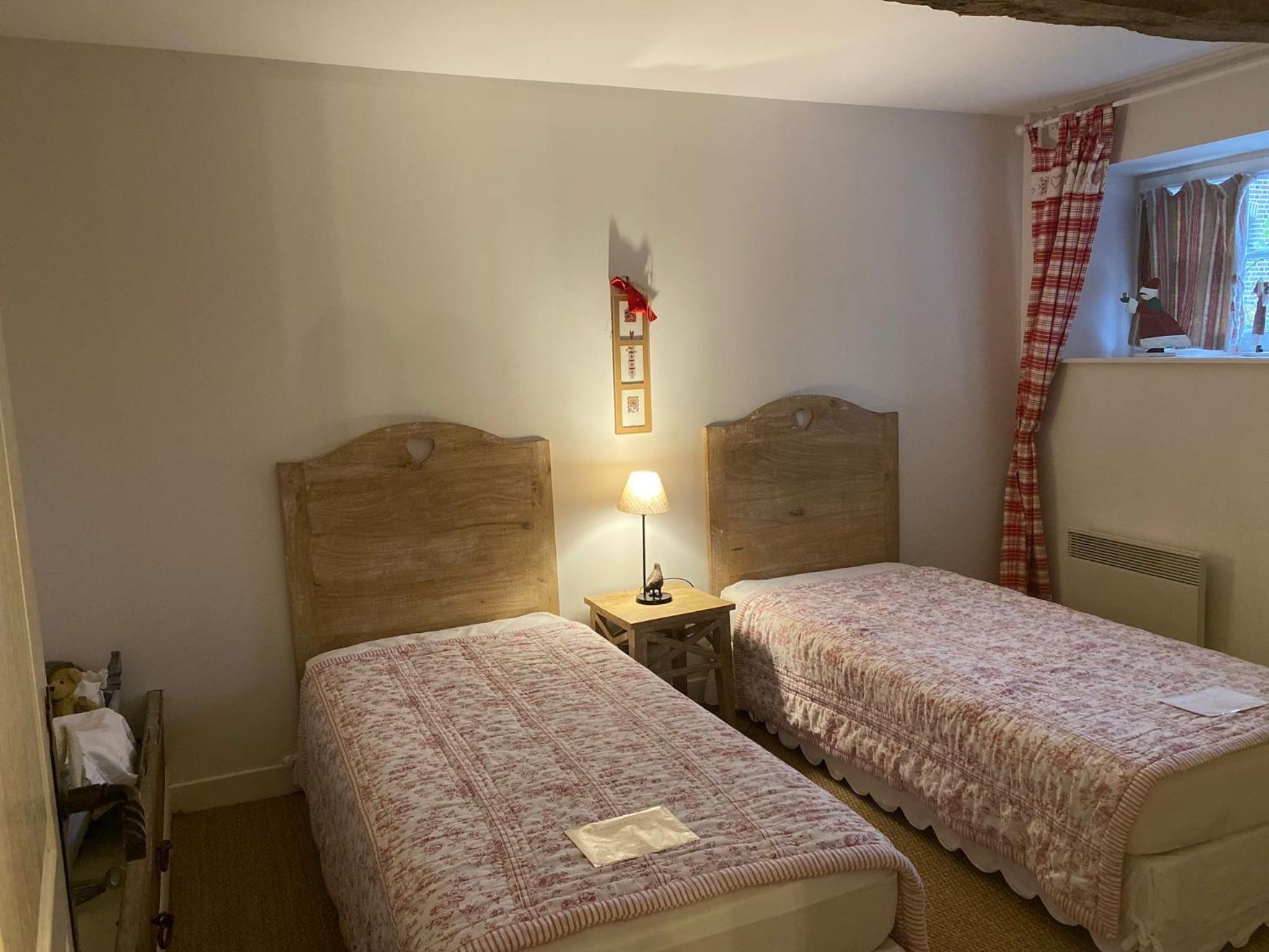 Quadruple Room with Private Bathroom