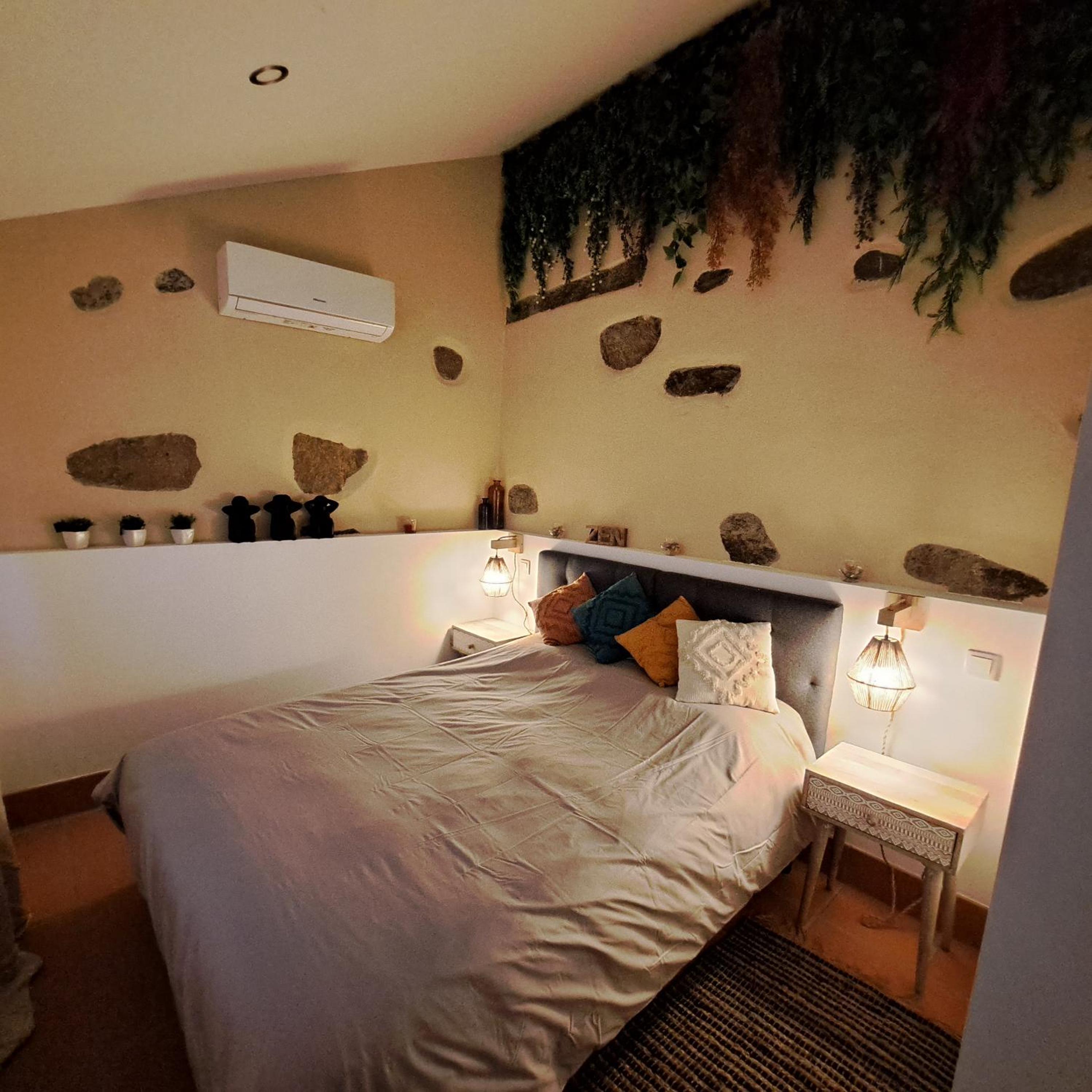 One-Bedroom House photo 1