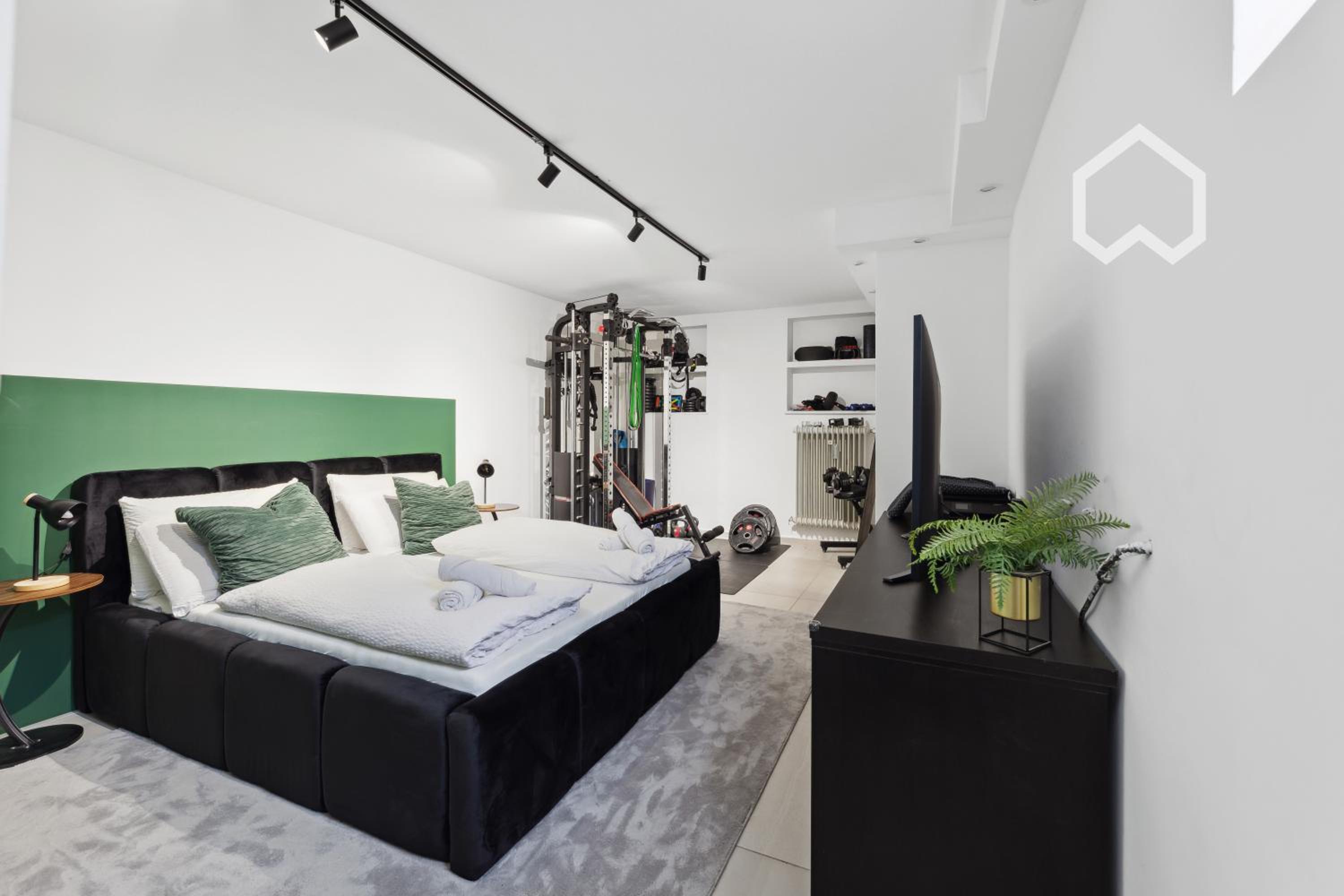 Three-Bedroom Apartment photo 1
