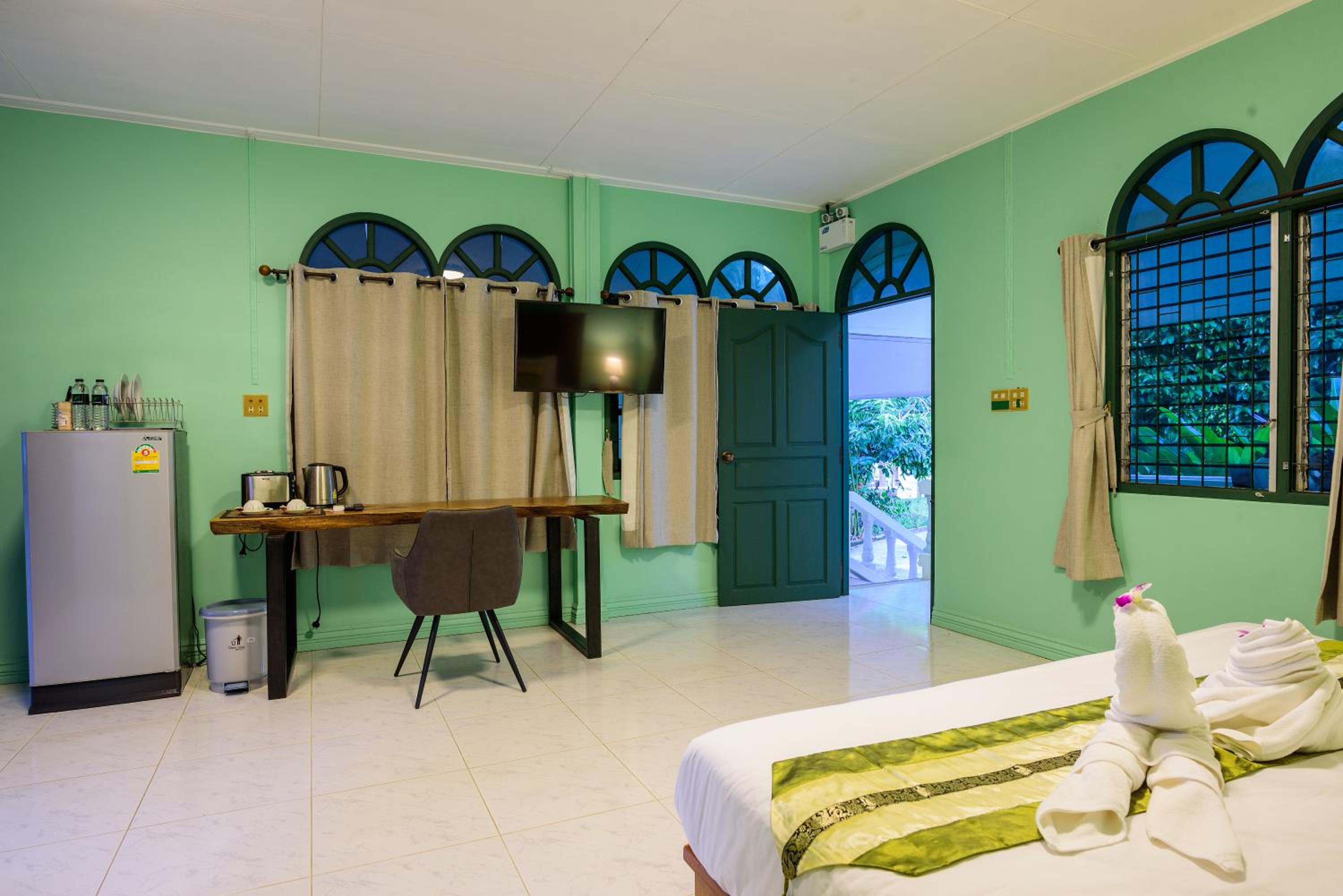 One-Bedroom House photo 2
