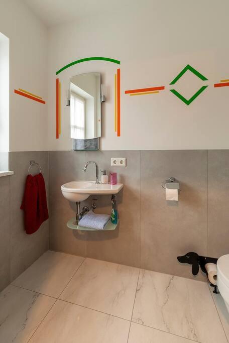 Three-Bedroom House photo 2