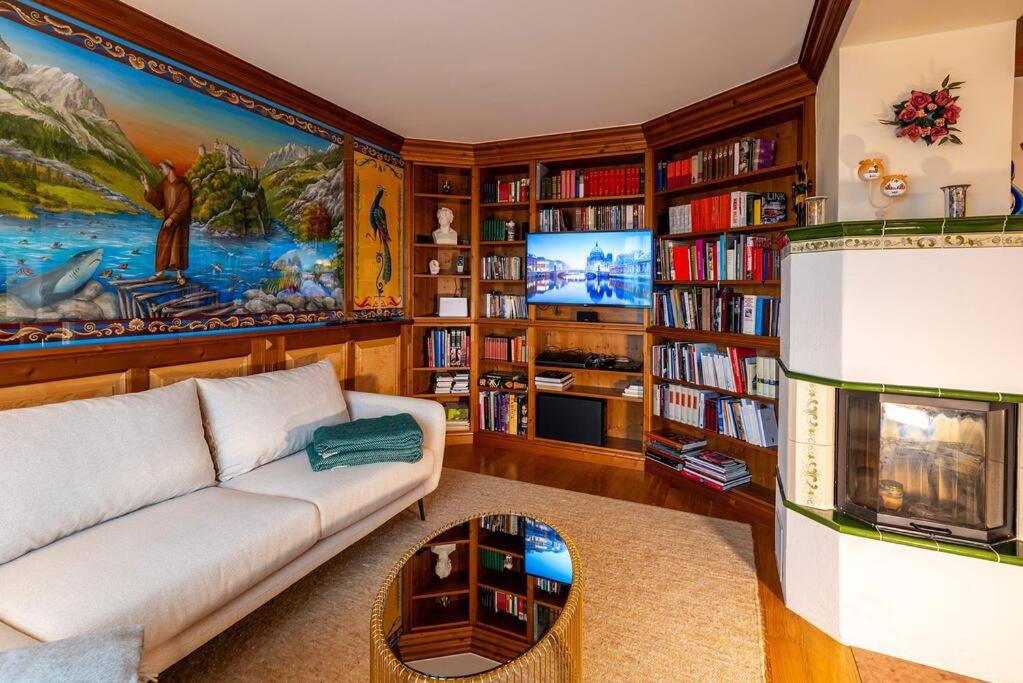 Three-Bedroom House photo 1