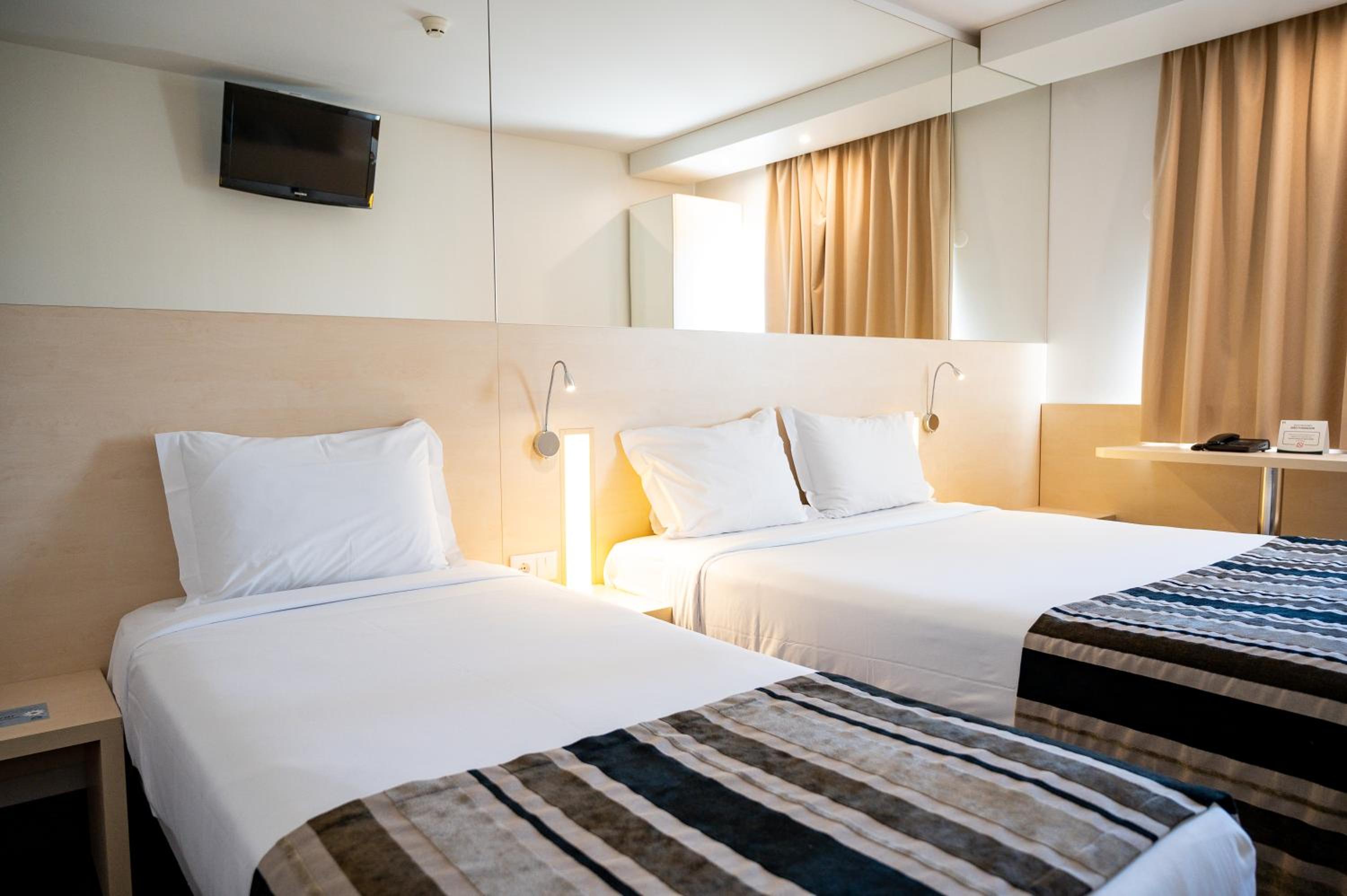 Double Room With Extra Bed - Photo 4