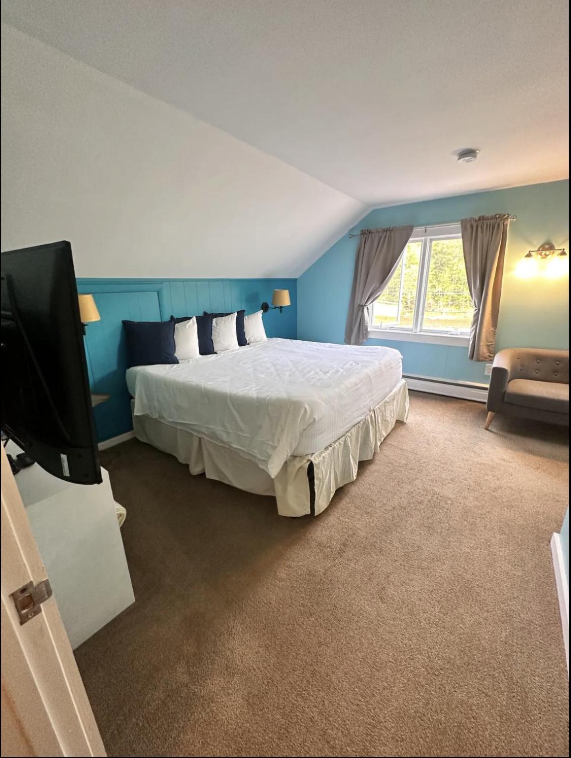 Deluxe Suite photo 2