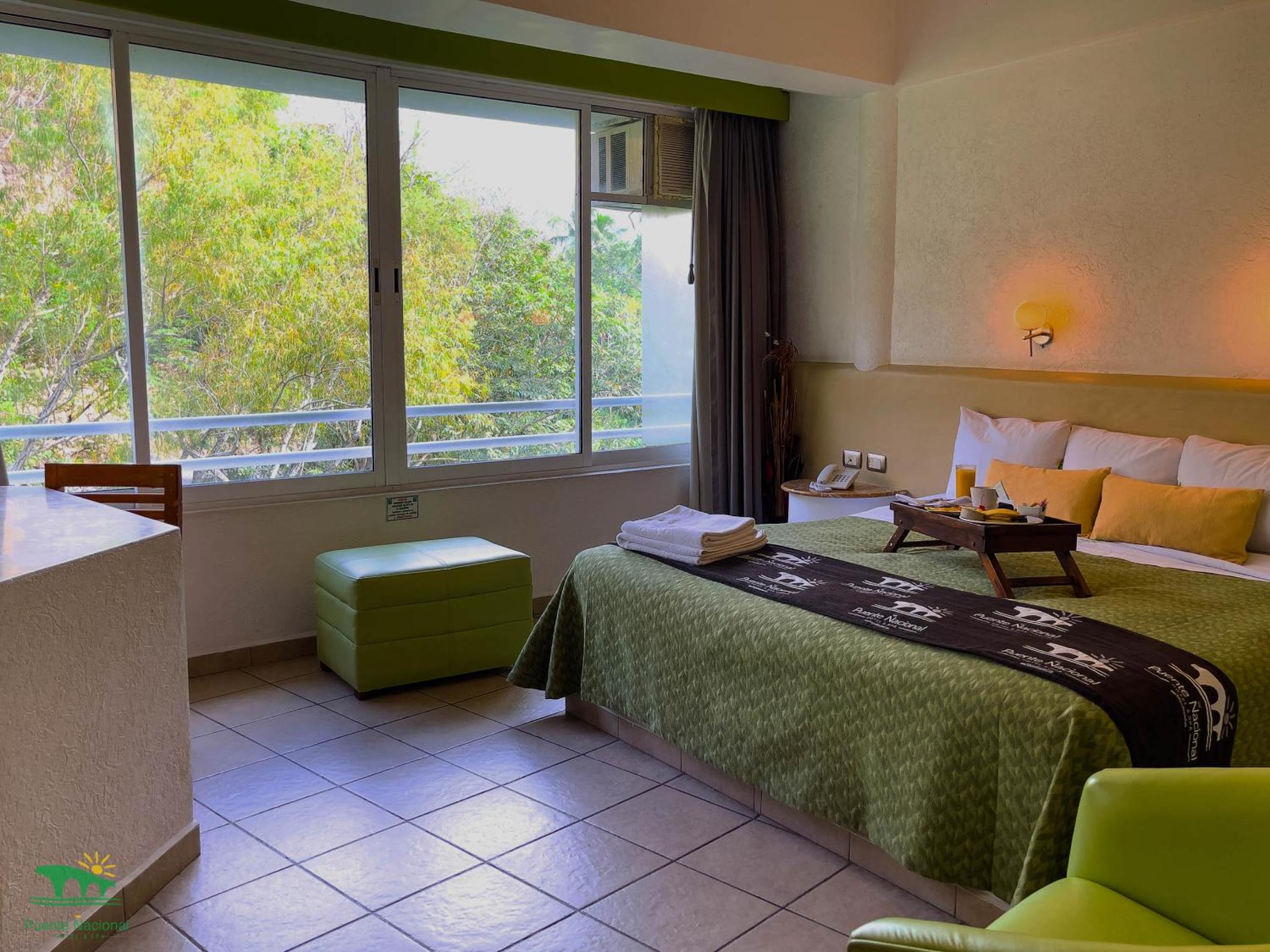 Deluxe Queen Room photo 1