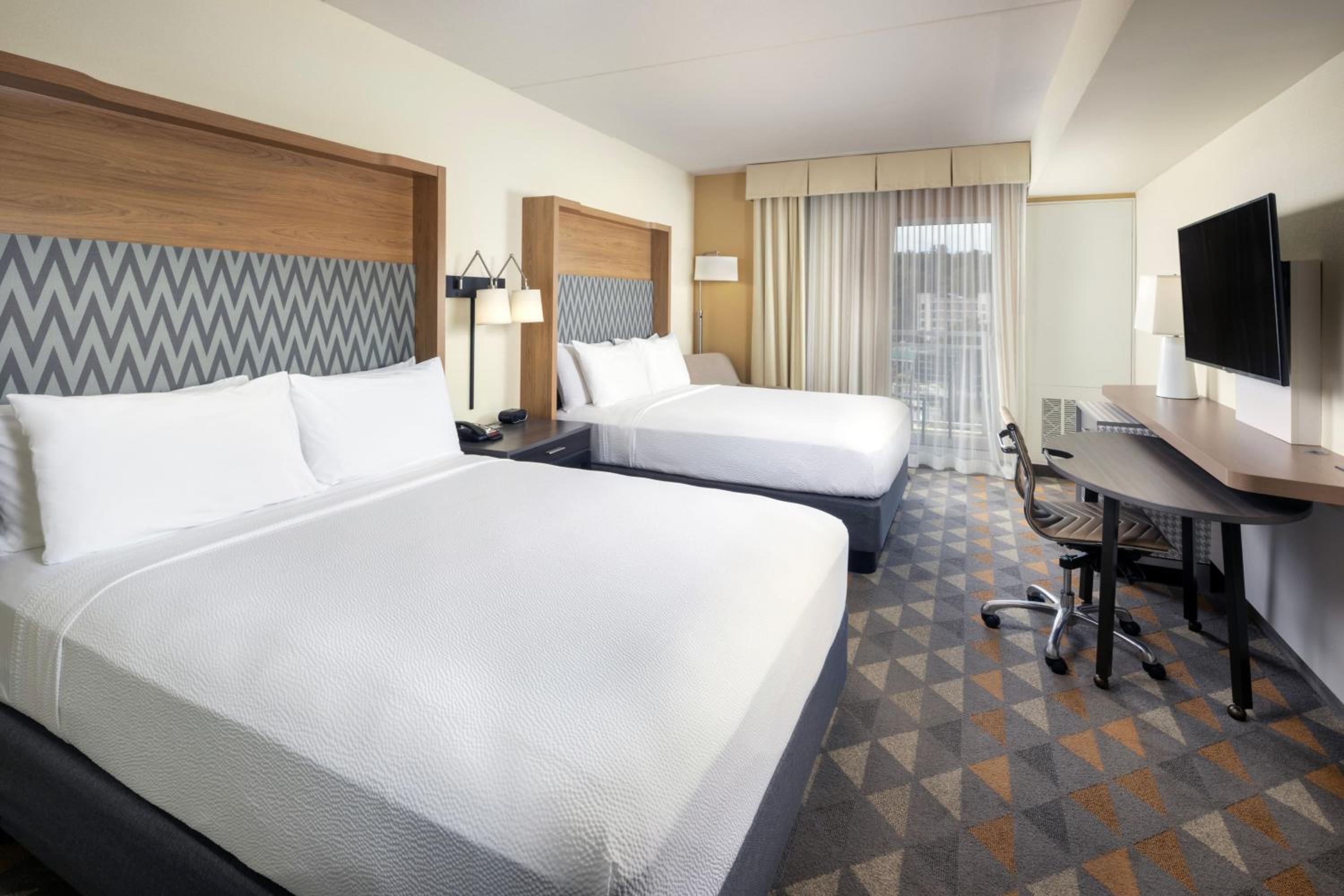 Queen Studio Suite with Two Queen Beds