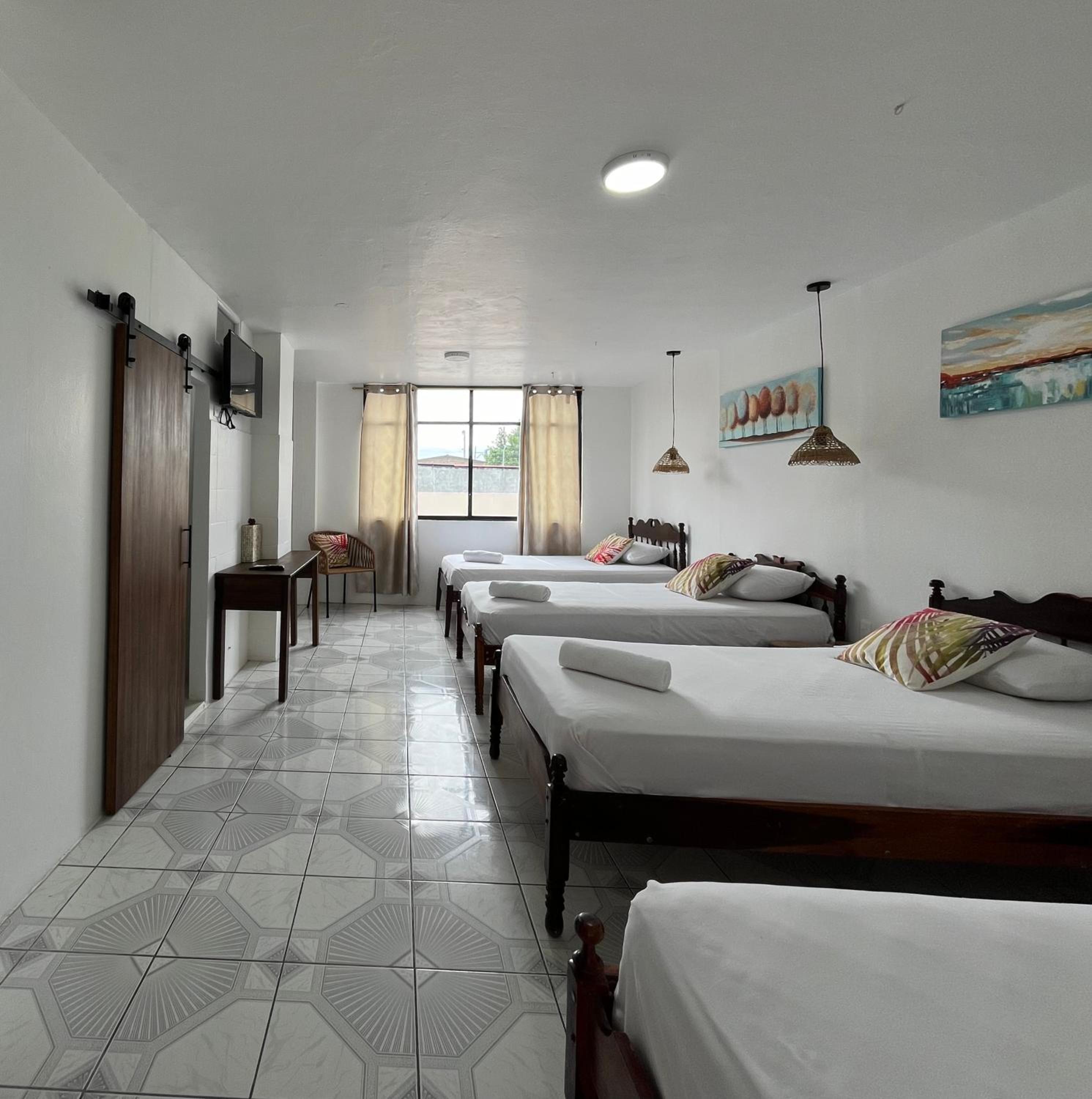 Deluxe Quadruple Room photo 2