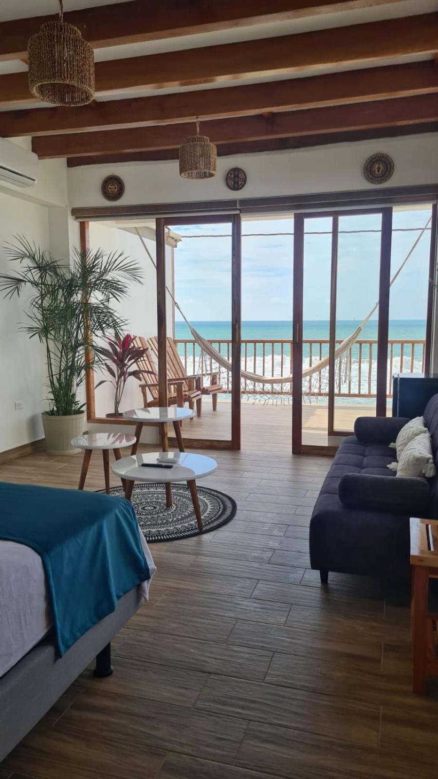 Deluxe Triple Room with Sea View photo 3
