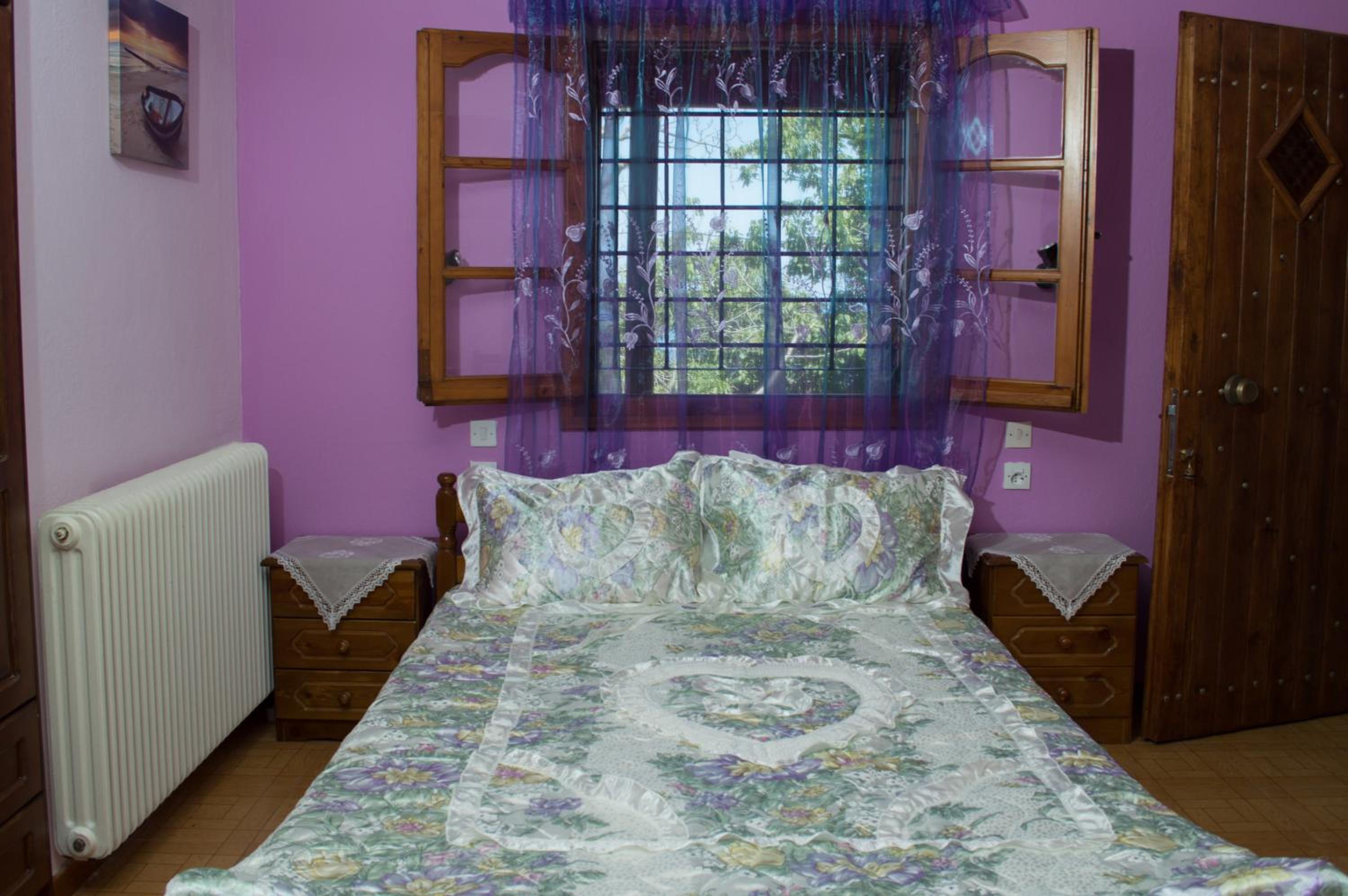 Studio with Fireplace and Garden View - Photo 1
