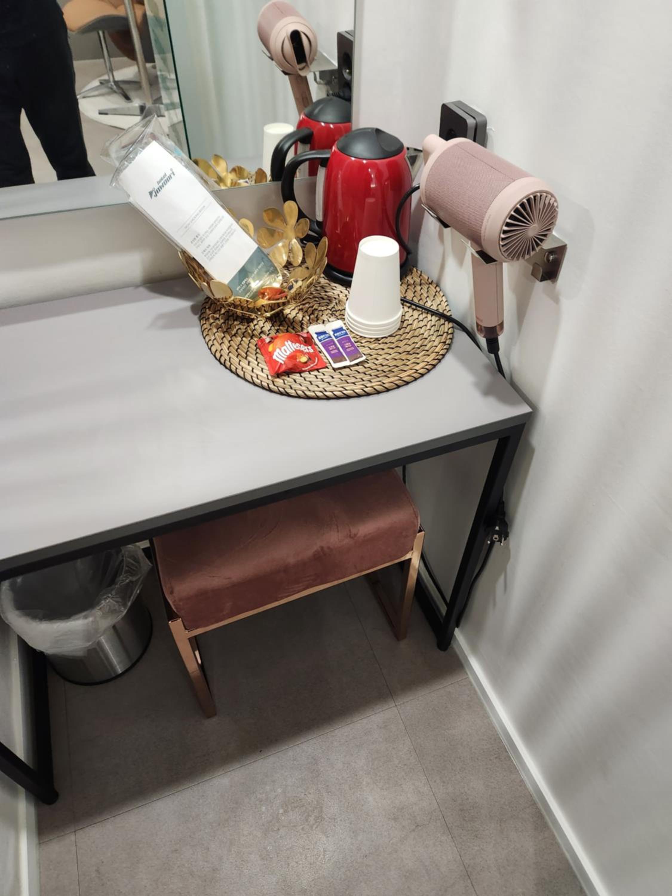 Standard Queen Room photo 3