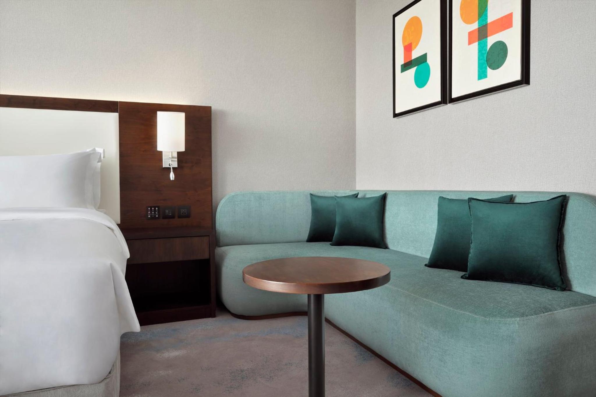 Standard King Room - Smoking - Photo 2