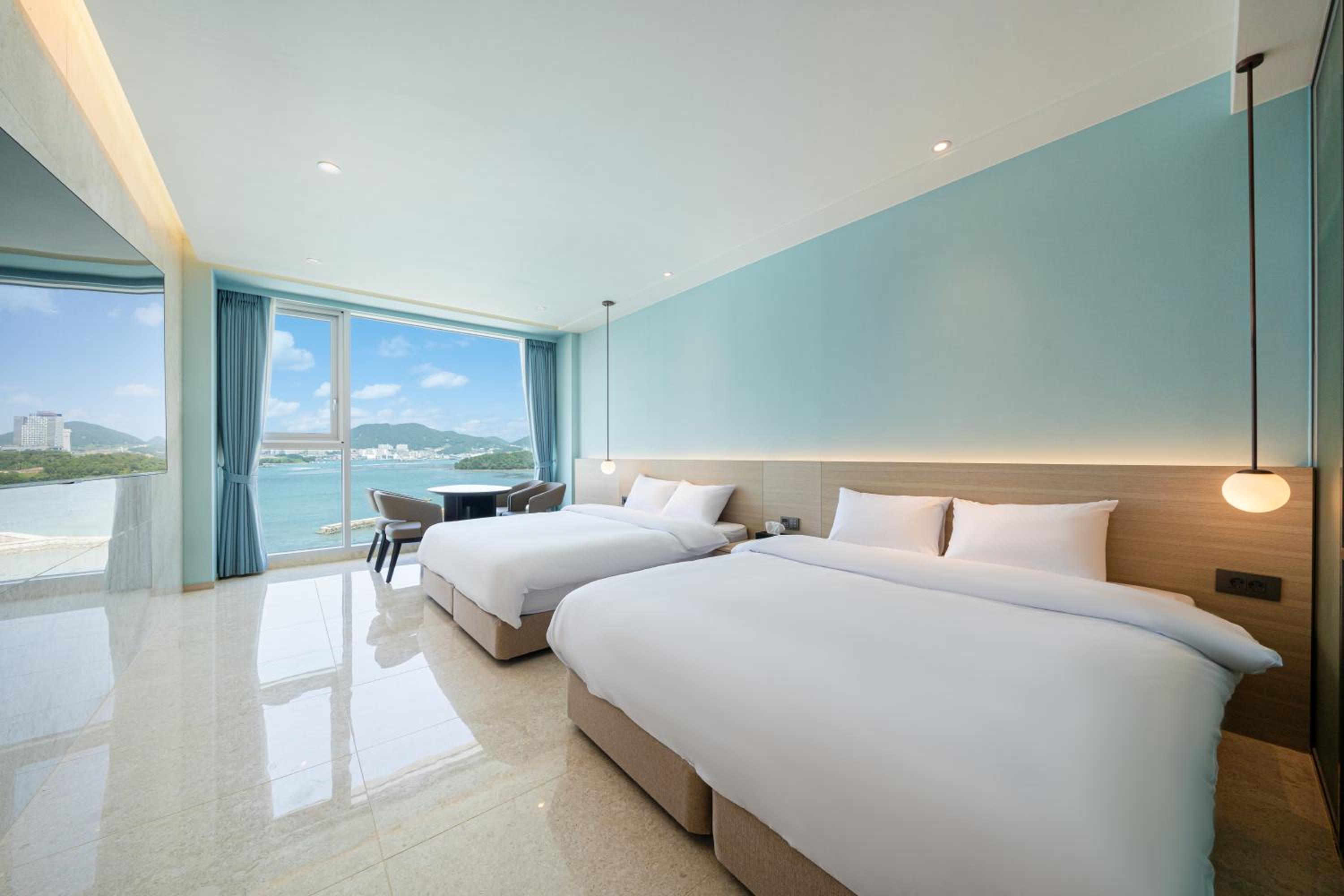 Young Suite - Photo 1
