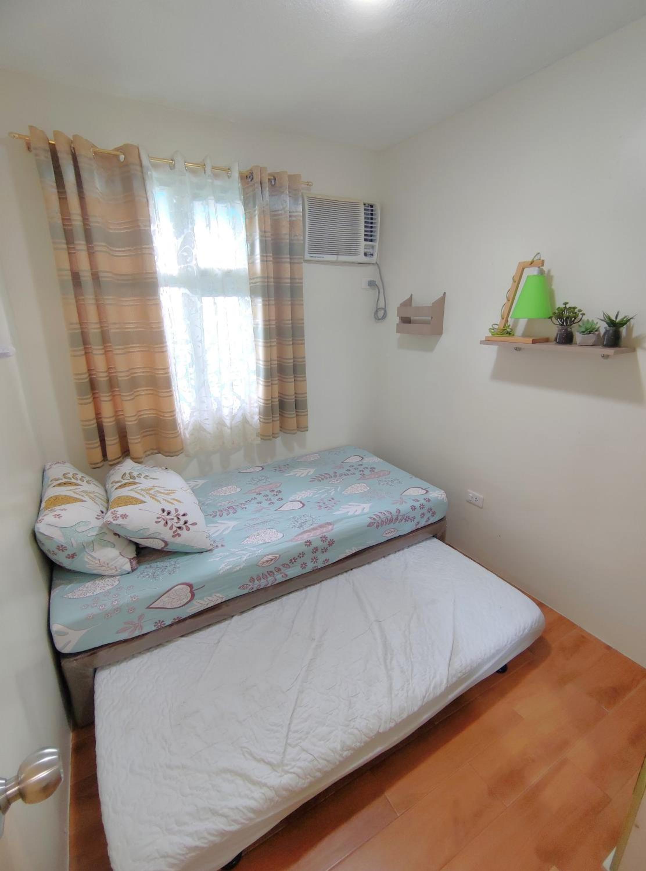Two-Bedroom Apartment - Photo 2