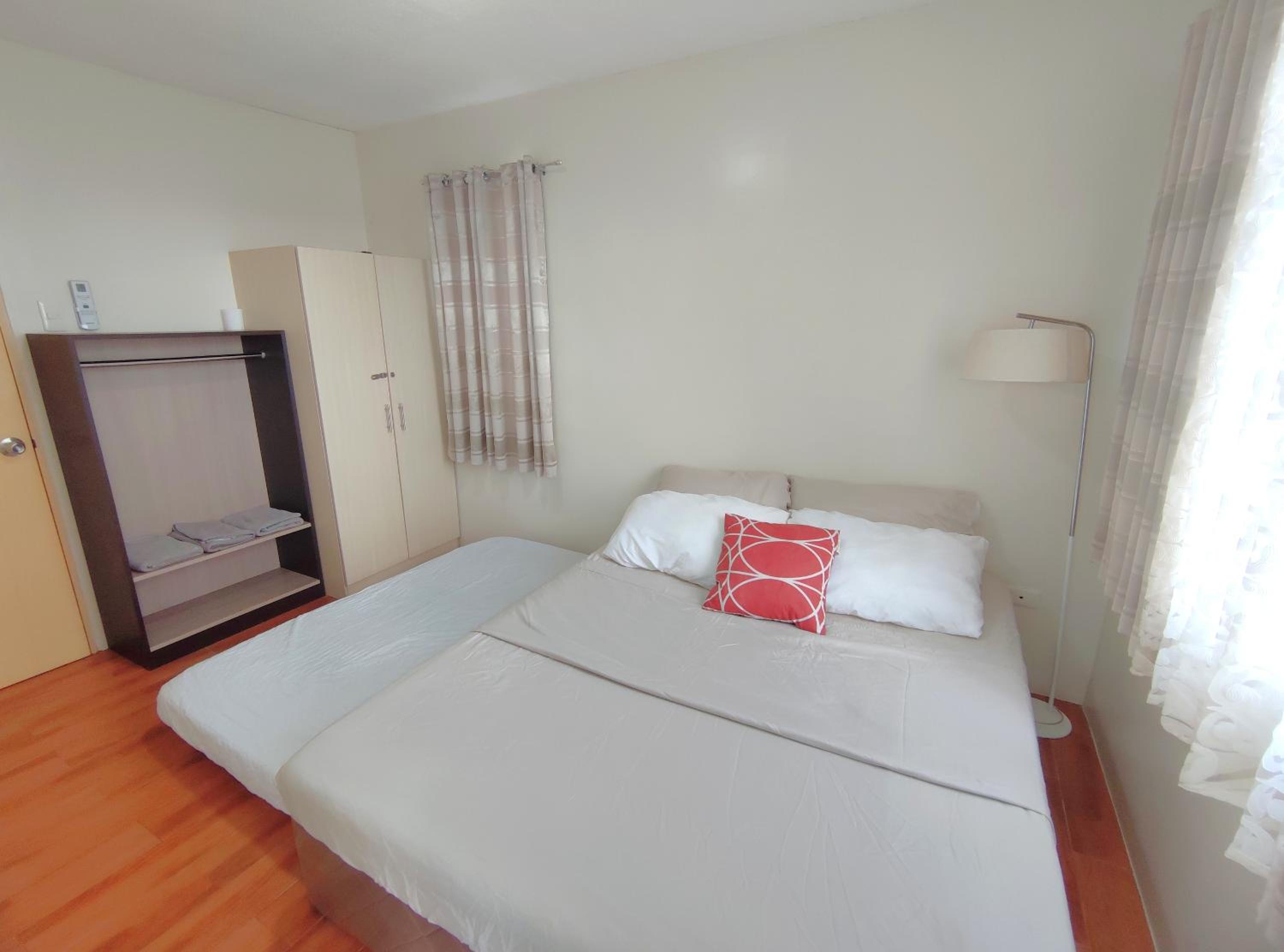 Two-Bedroom Apartment - Photo 7