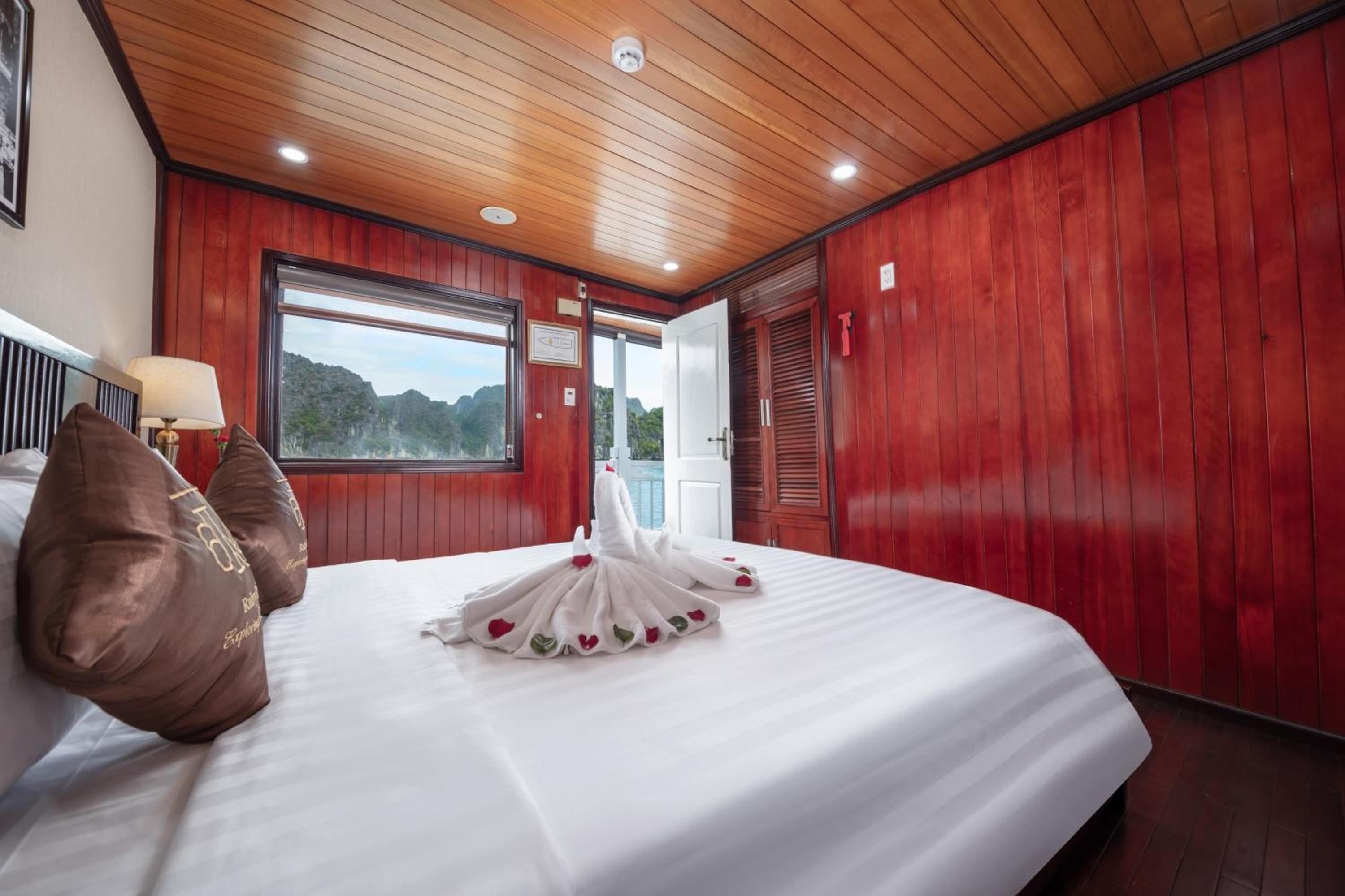 Deluxe Double Room - Photo 8
