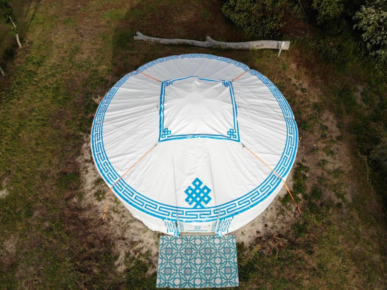 Yurt - Photo 2