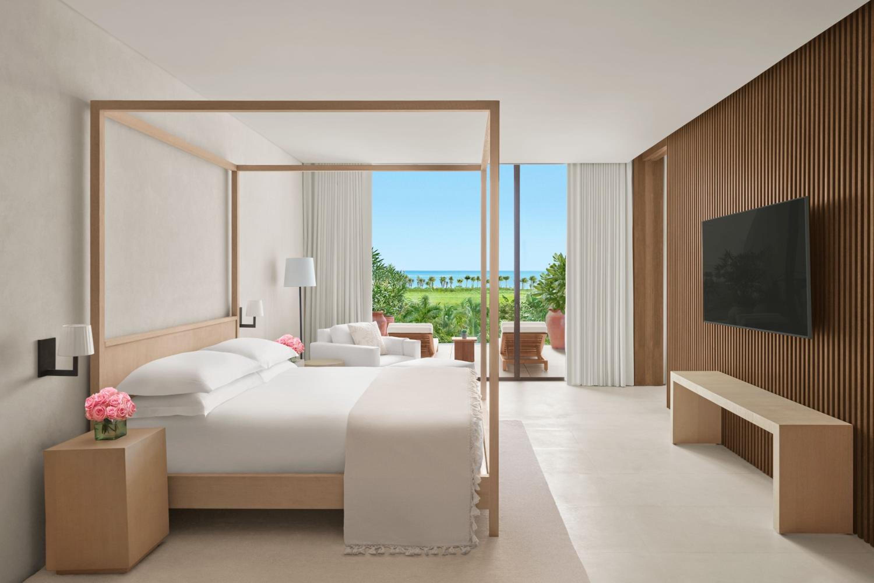 Superior One-Bedroom King Suite with Terrace and Ocean View - Photo 1