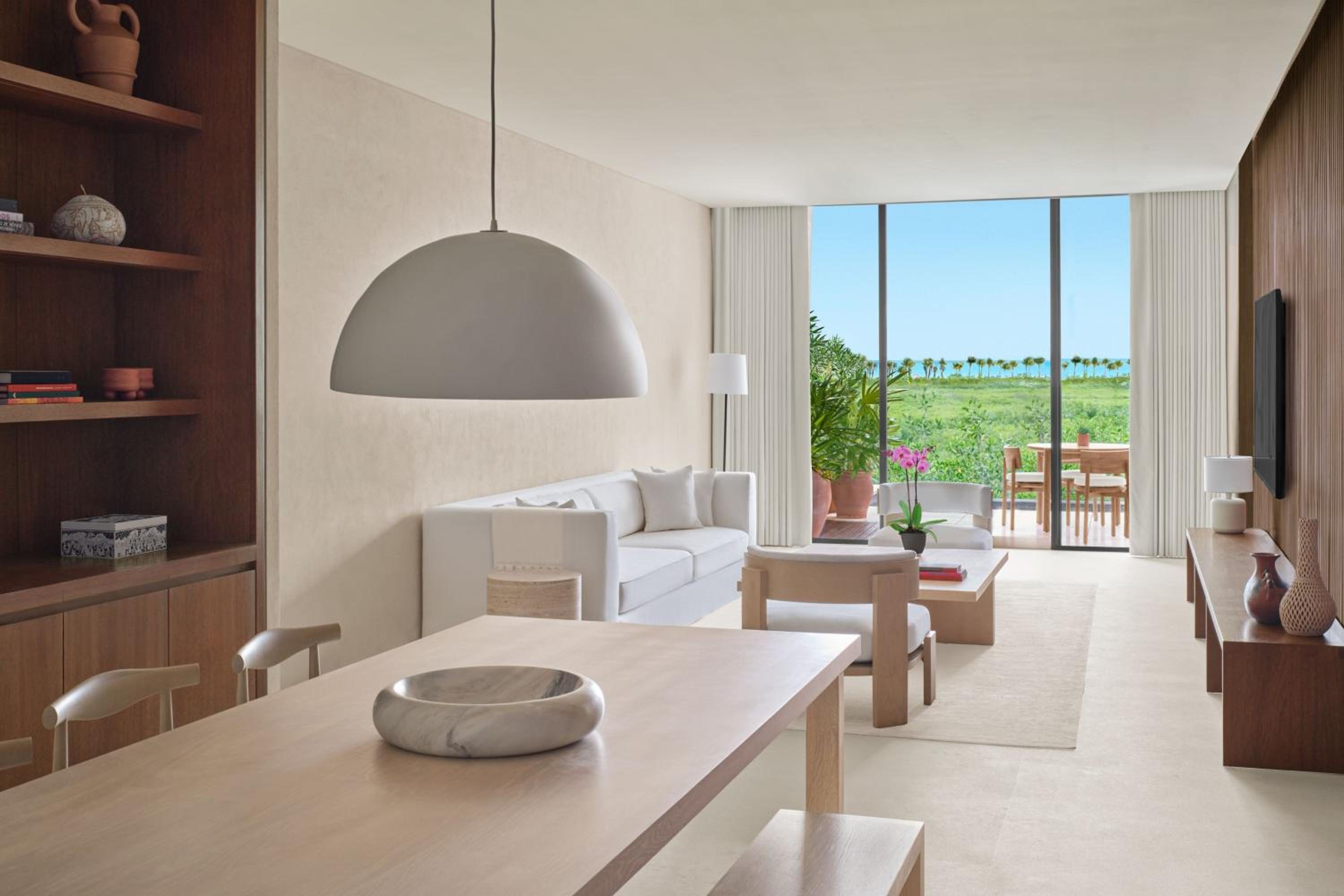 One-Bedroom King Suite with Terrace and Plunge Pool - Photo 2