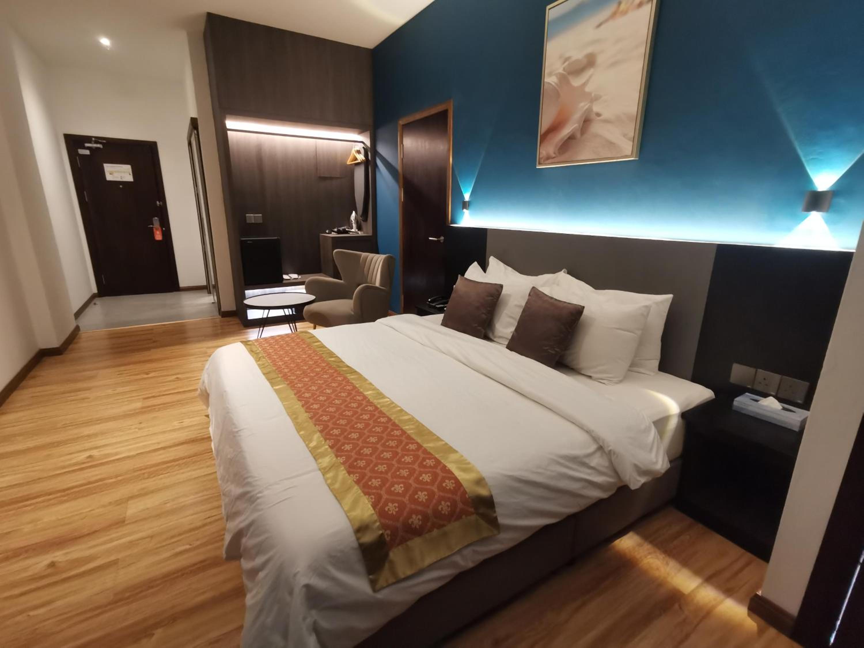 Superior King Room photo 1
