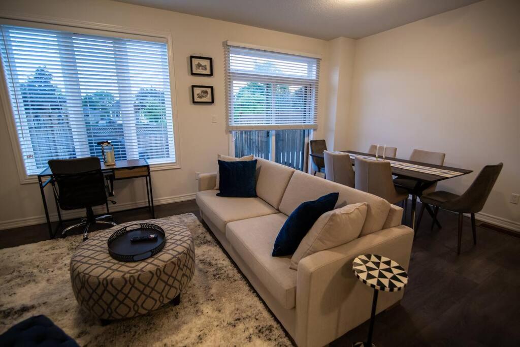 Three-Bedroom Villa photo 1