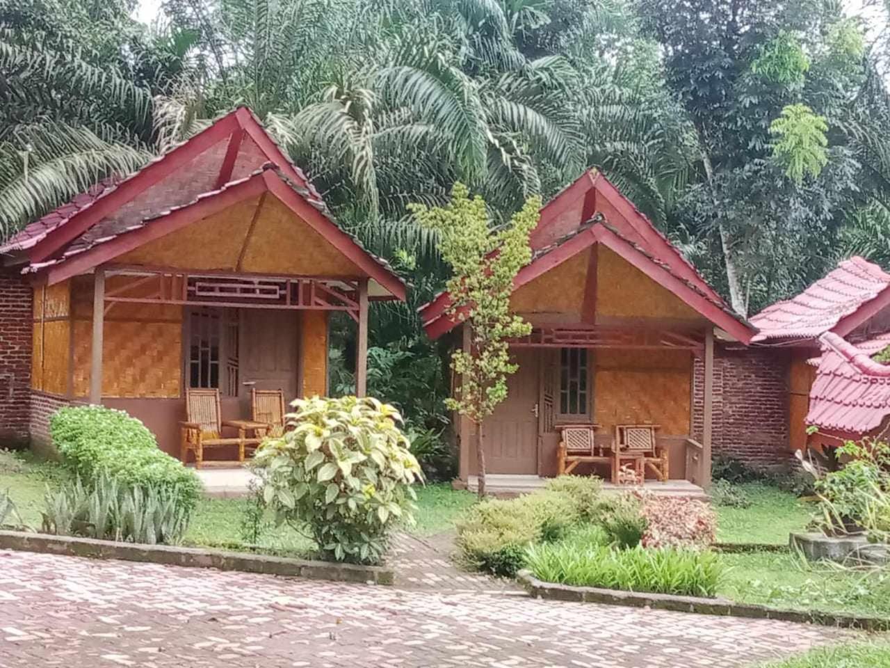 Deluxe Double Room with Balcony photo 1