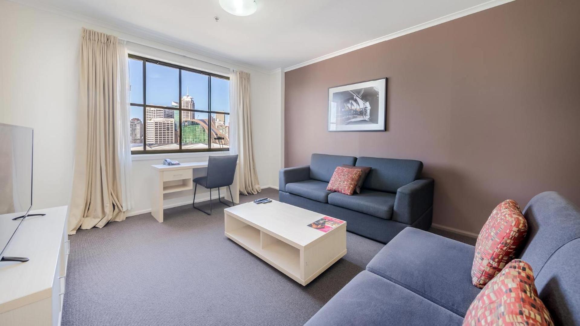 Two-Bedroom Executive City View Apartment photo 3
