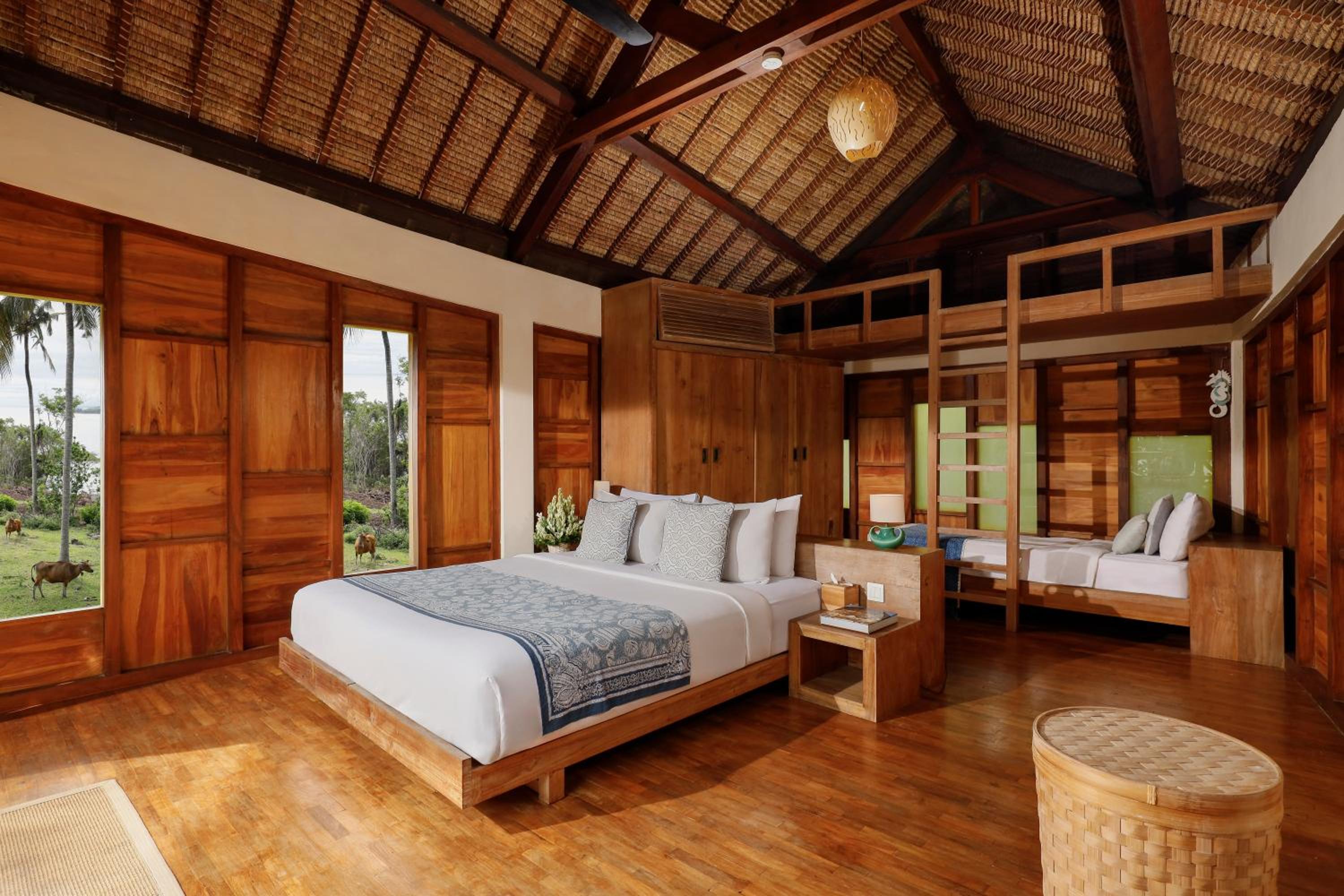 Villa photo 3