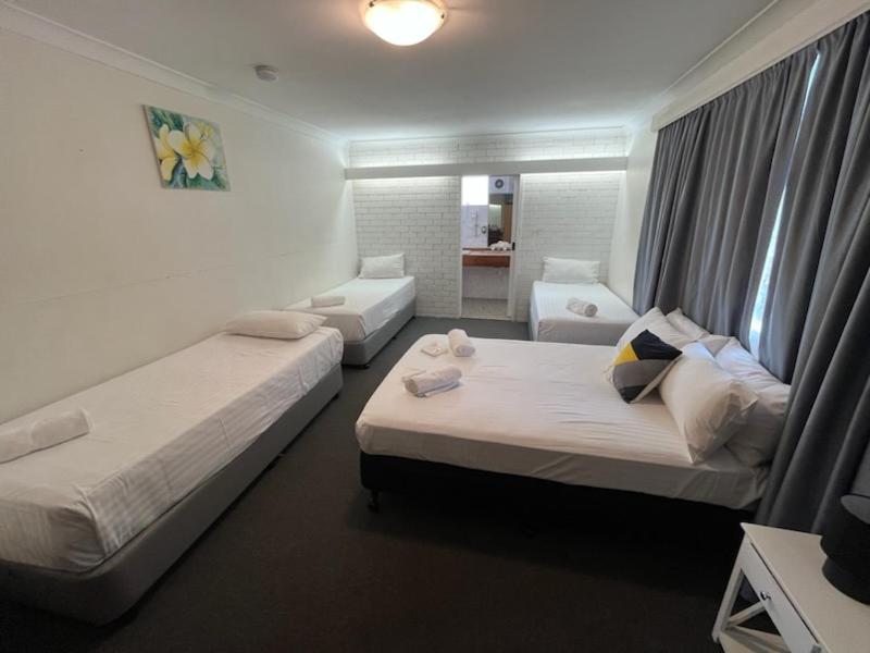 Deluxe Family Room - Photo 1