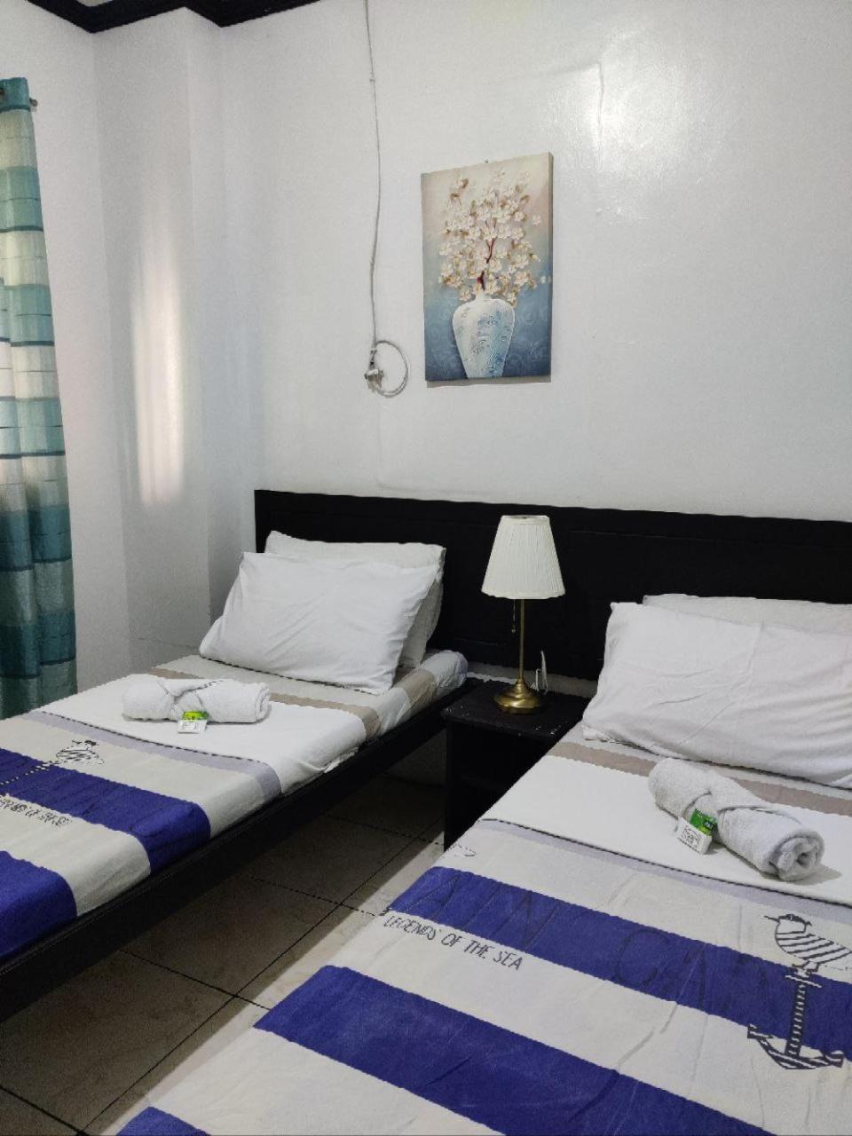 Budget Twin Room photo 3
