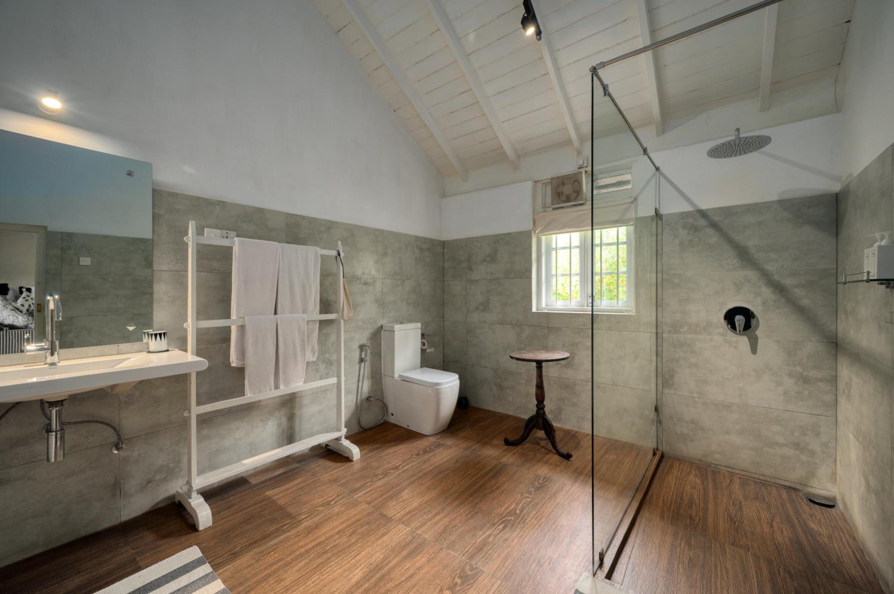 Bungalow Suite with a Free Beverage - Photo 3