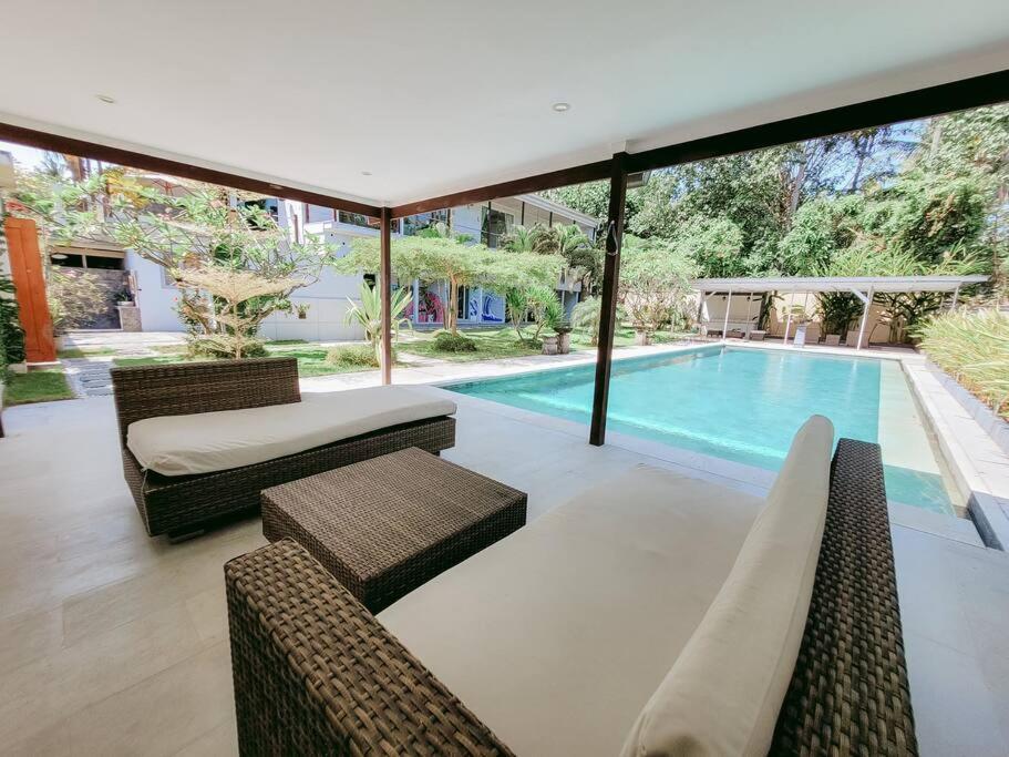 Villa photo 2
