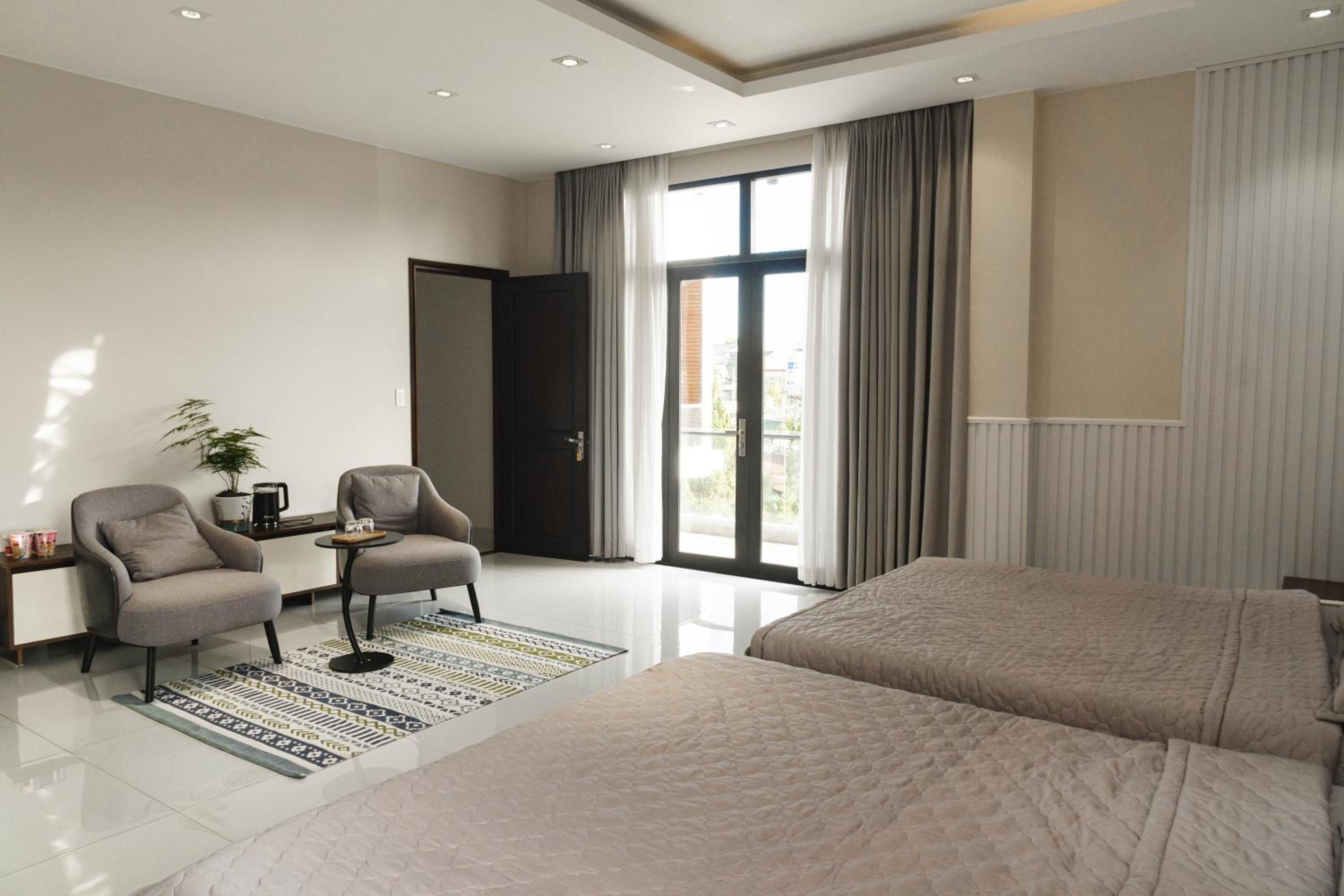 Quadruple Room with Balcony photo 1