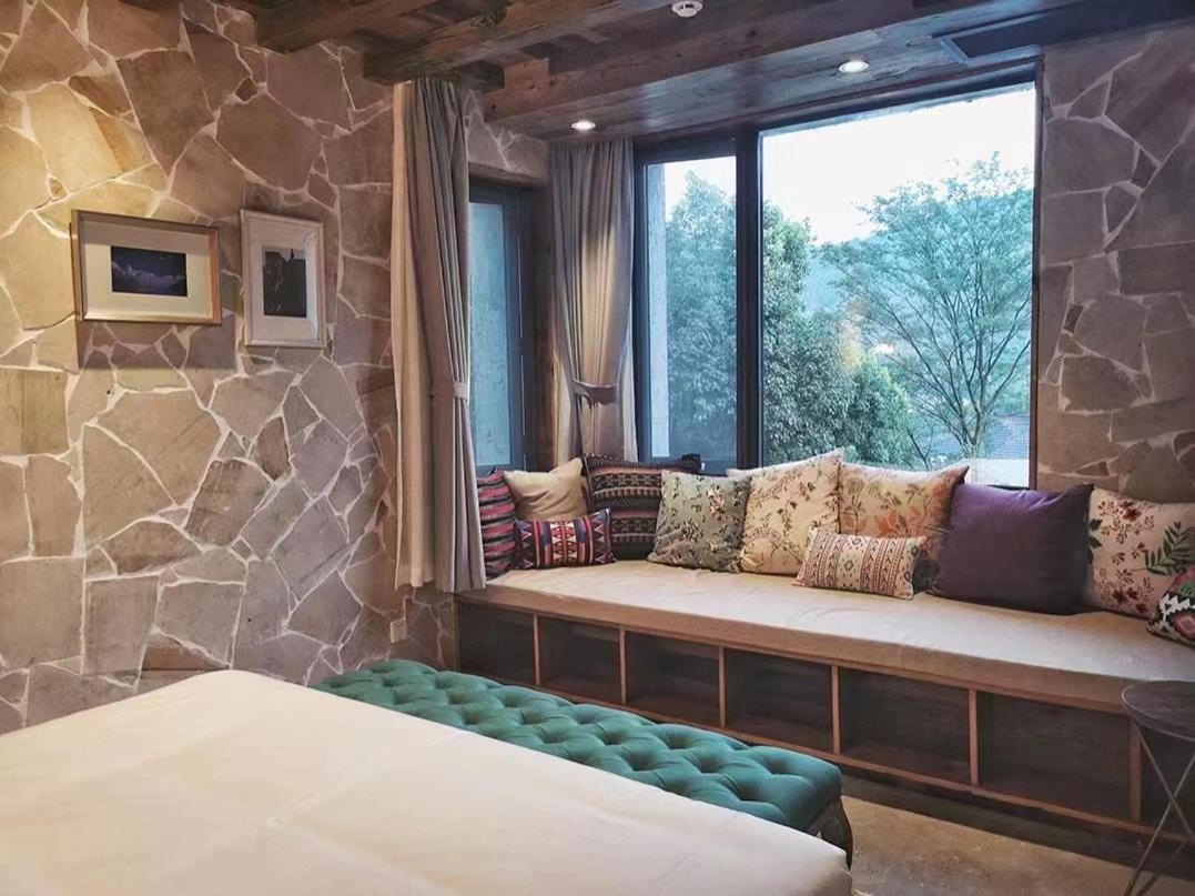 Suite With Mountain View photo 2