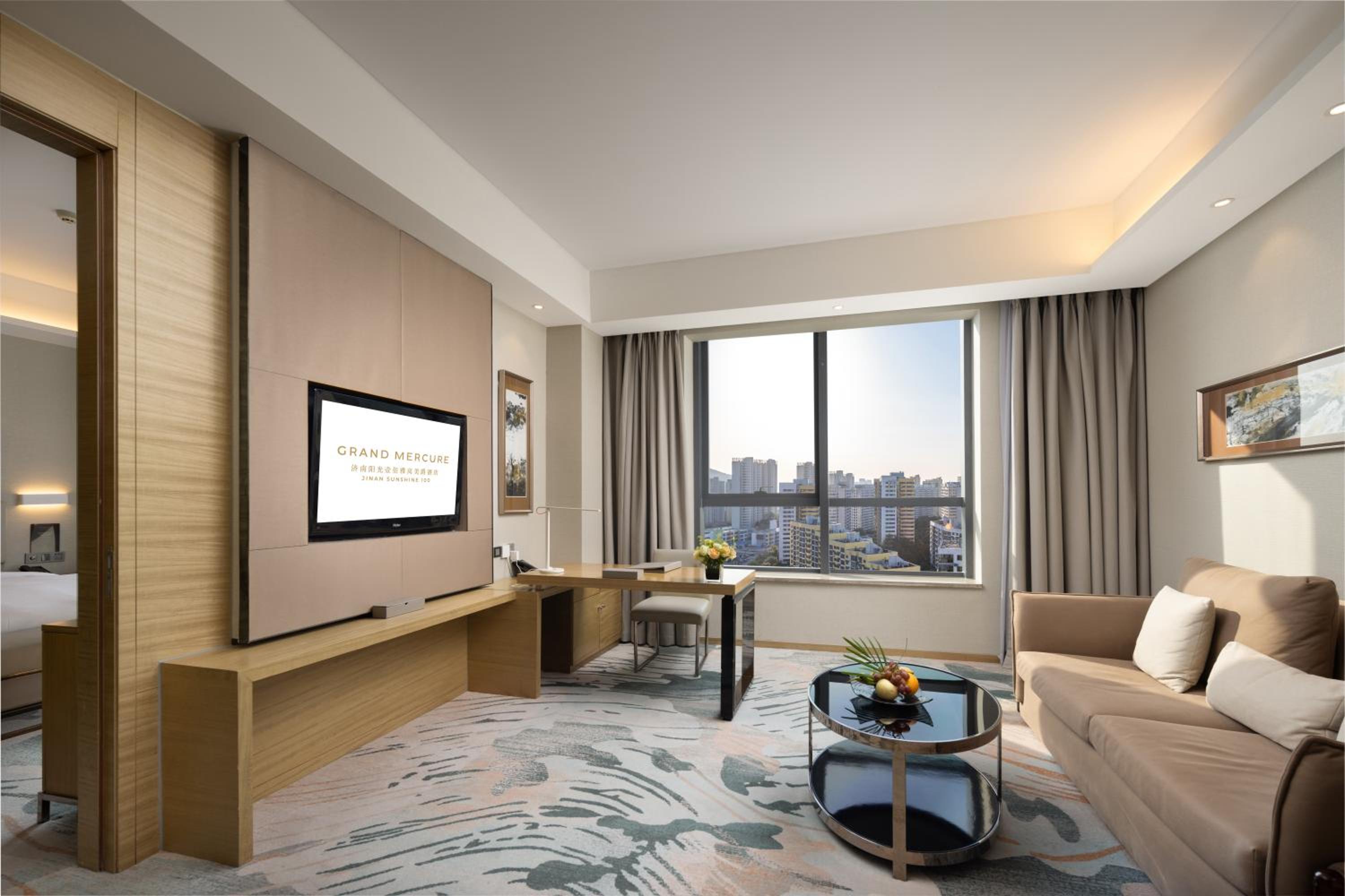 Deluxe Suite - Photo 3