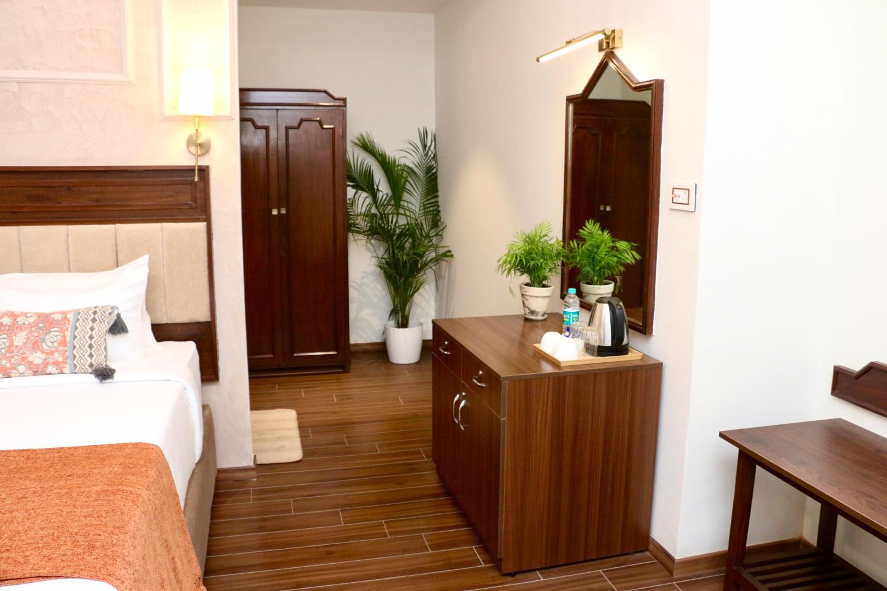 Twin Room - Photo 5