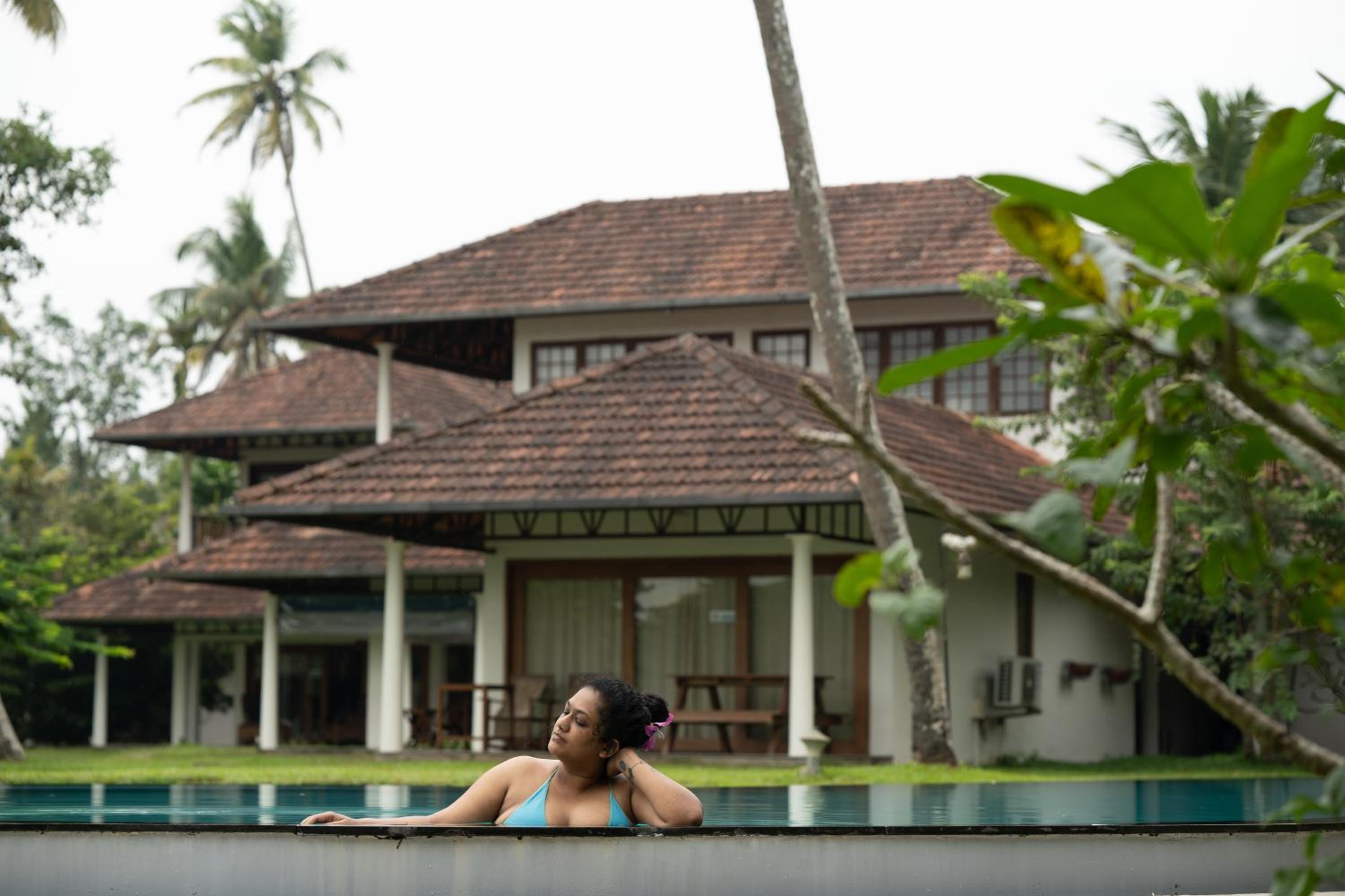 Deluxe Double or Twin Room with Pool View - Photo 16