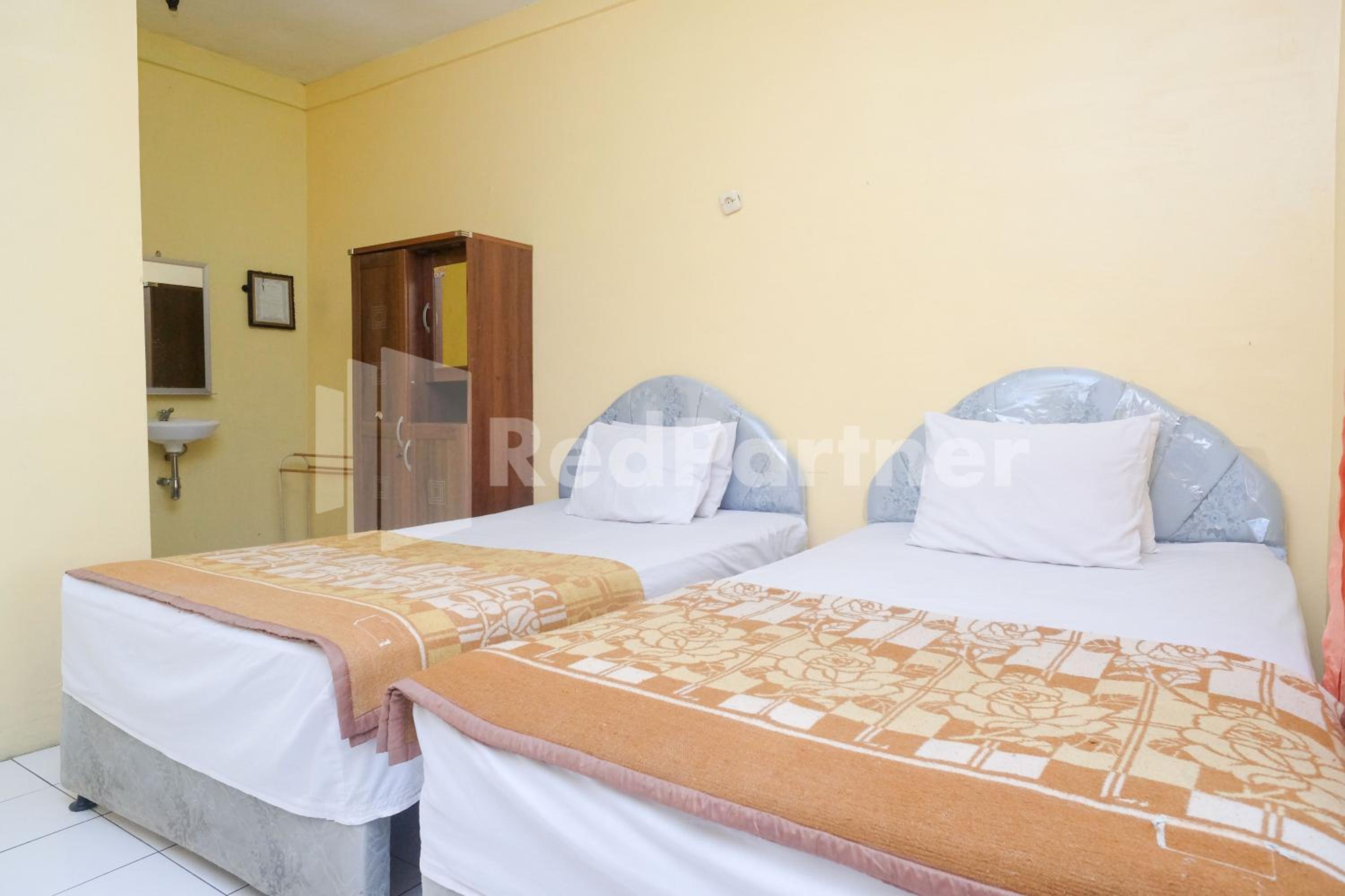 Deluxe Twin Room photo 3