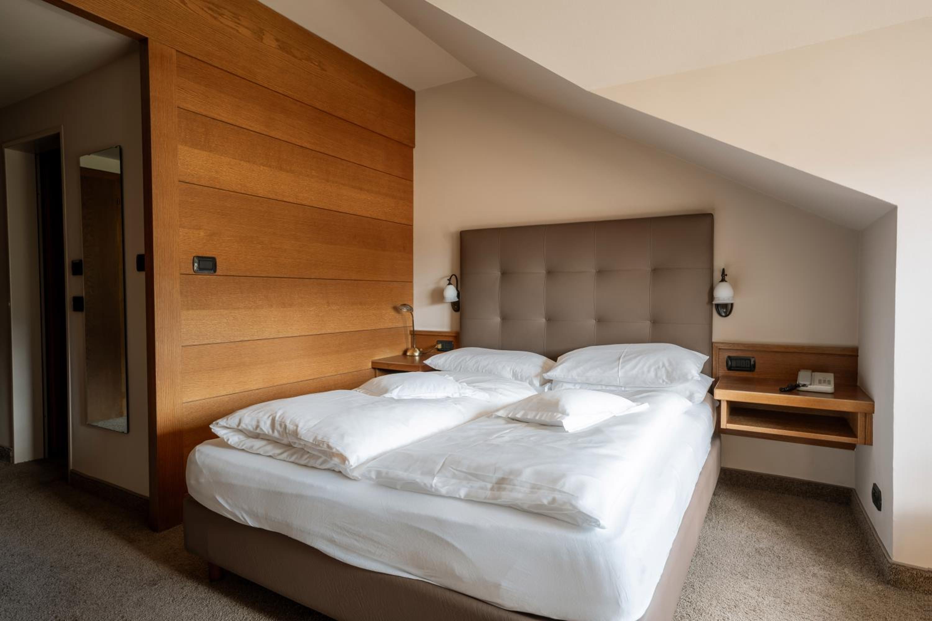 Economy Double Room photo 1